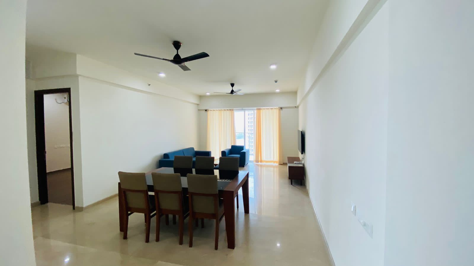 Water view 3bhk fully furnished TATA TRIVAM flat rent at Marine Drive Kochi