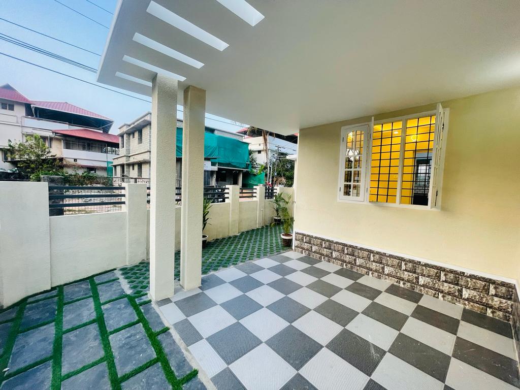 Independent 4 BHK House for sale at Edappally, Kochi