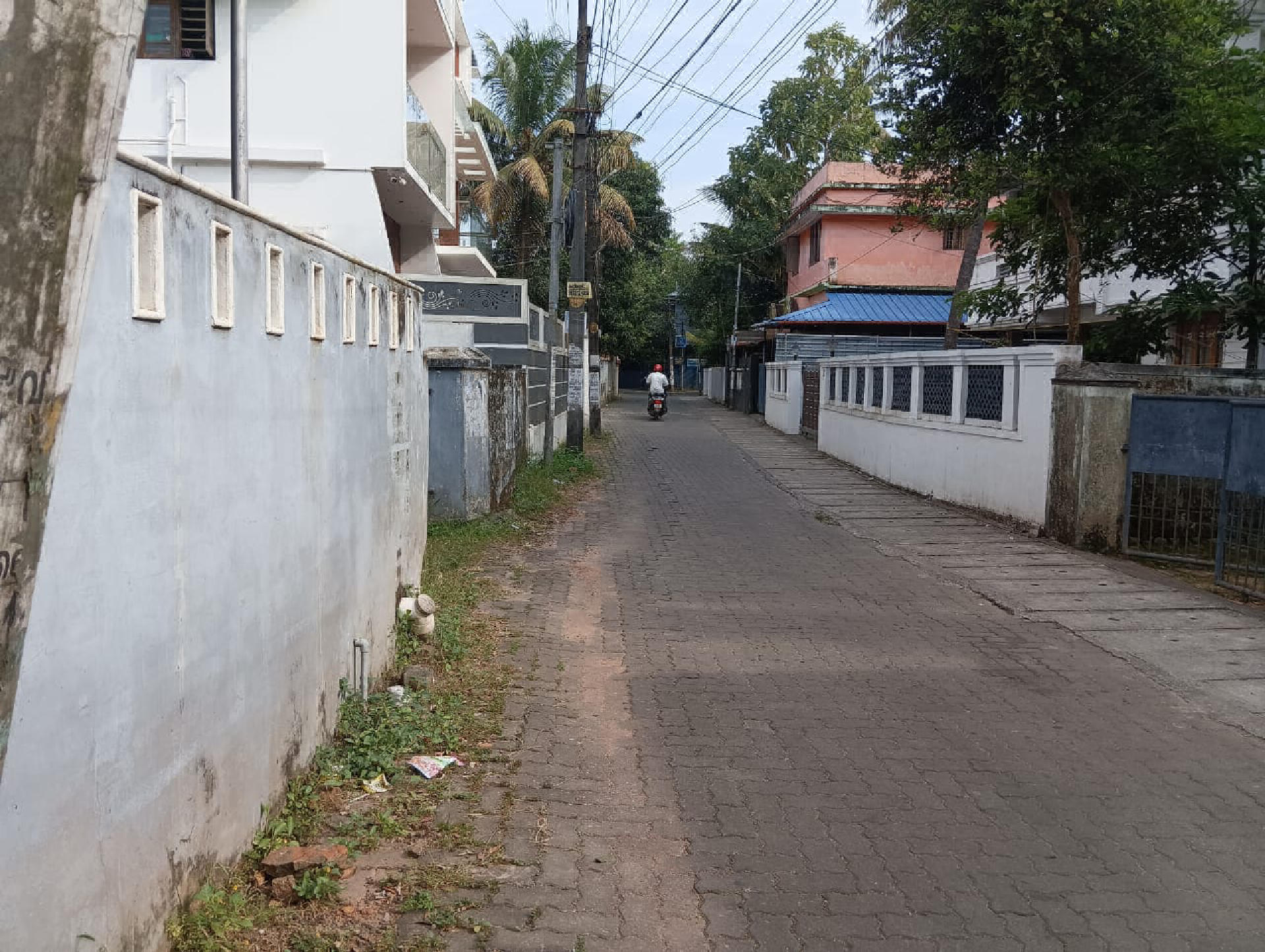 RESIDENTIAL  LAND FOR SALE AT PADAMUGAL