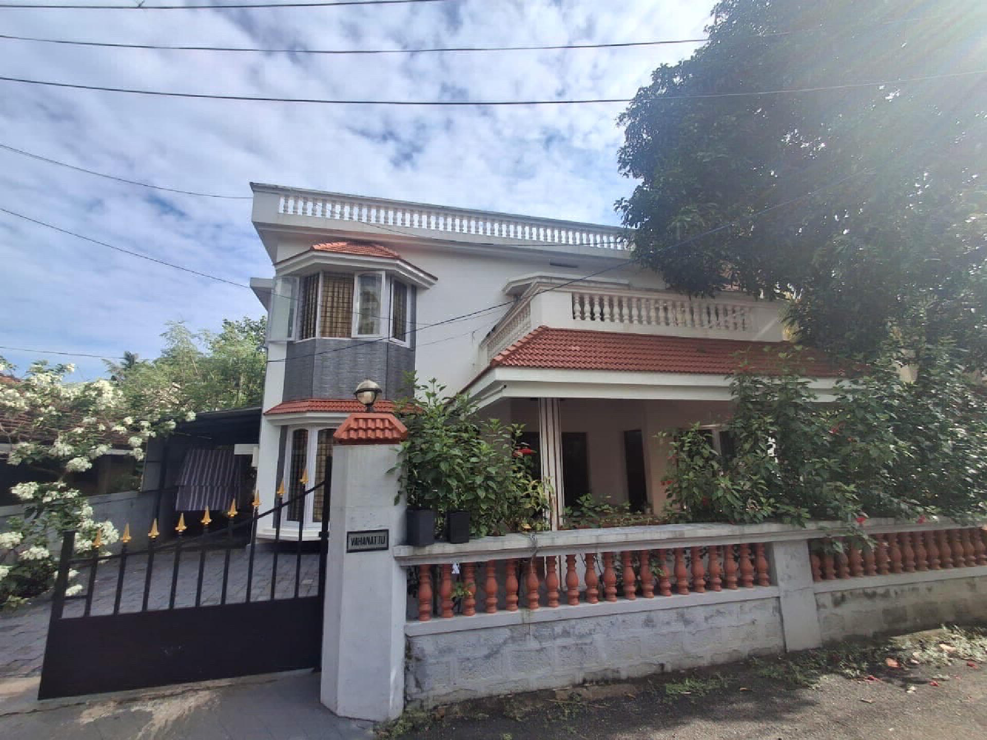 GATED VILLA/HOUSE FOR SALE AT KAKKANAD MAVELIPURAM
