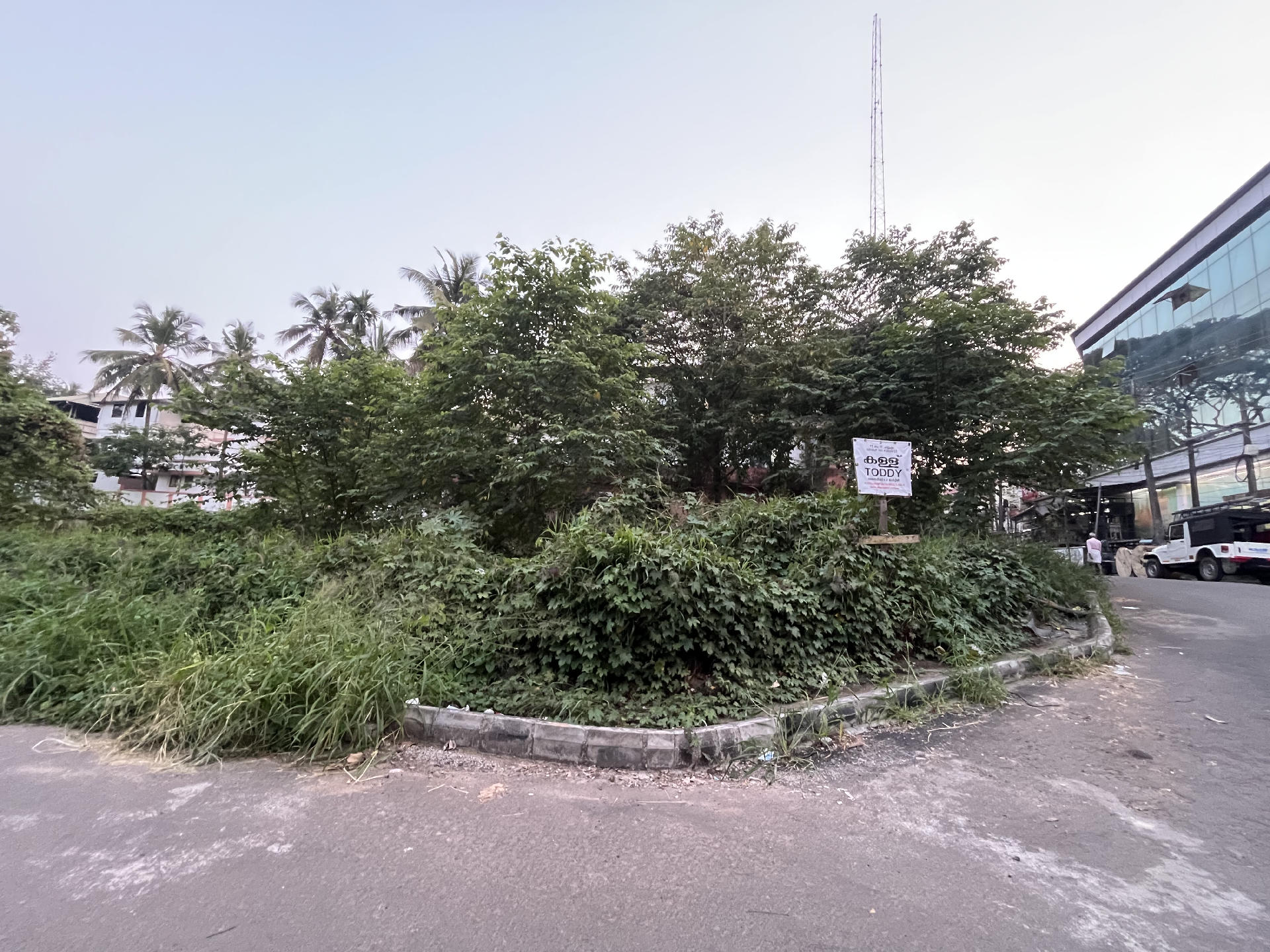 10 CENT COMMERCIAL LAND FOR SALE AT KAKKANAD MAVELIPURAM