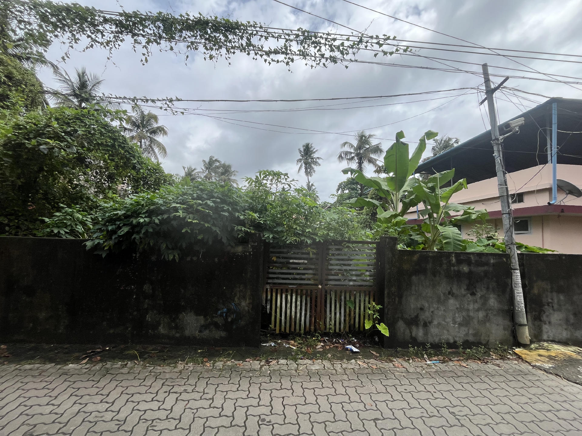 RESIDENTIAL LAND FOR SALE AT KADAVANTHRA