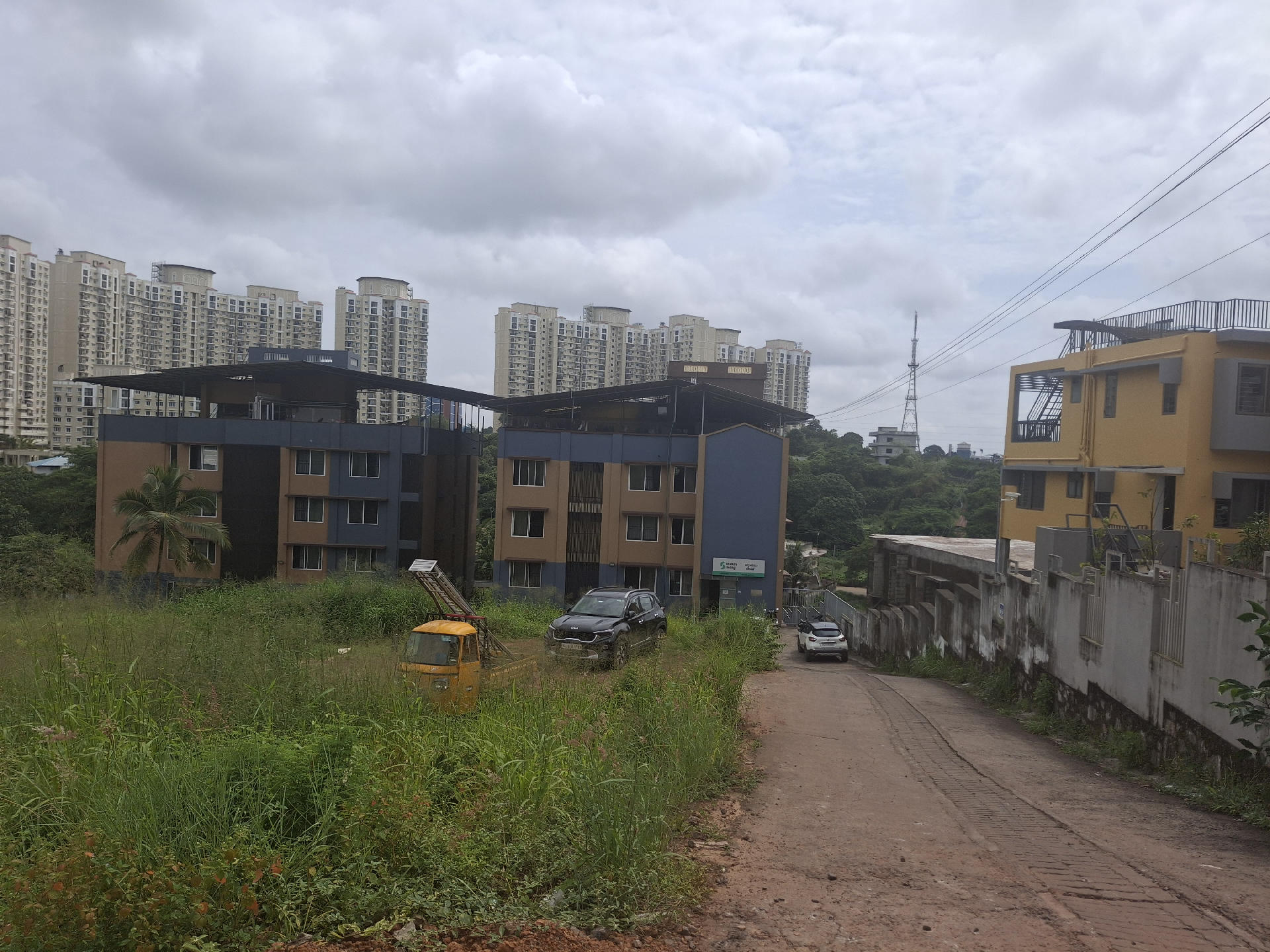 COMMERCIAL BUILDINGS FOR SALE AT KAKKANAD