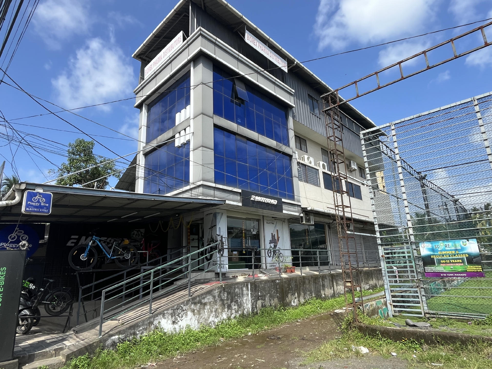 COMMERCIAL BUILDING FOR SALE AT MARADU