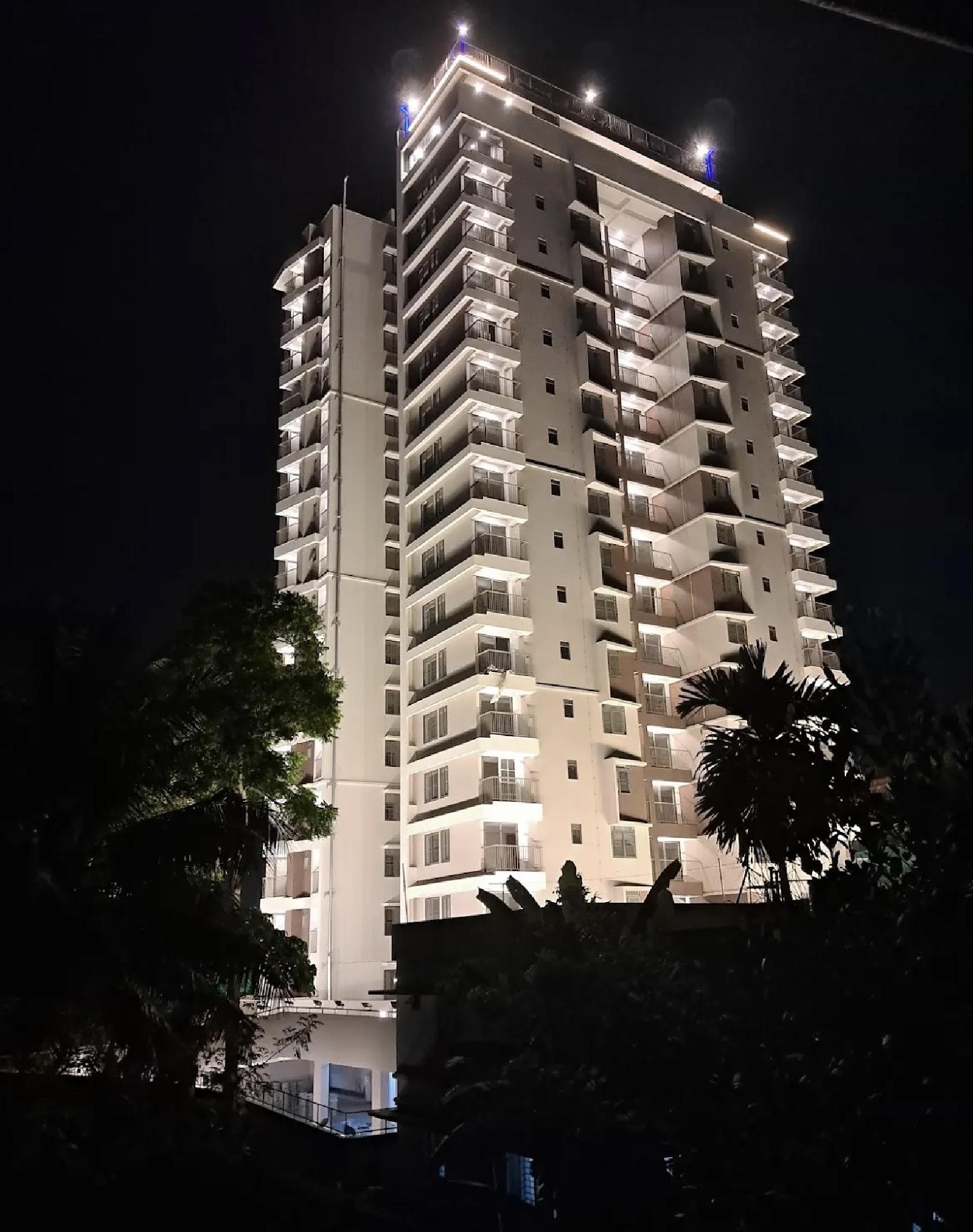 PREMIUM FLAT/APARTMENT FOR SALE AT KAKKANAD VAZHAKKALA