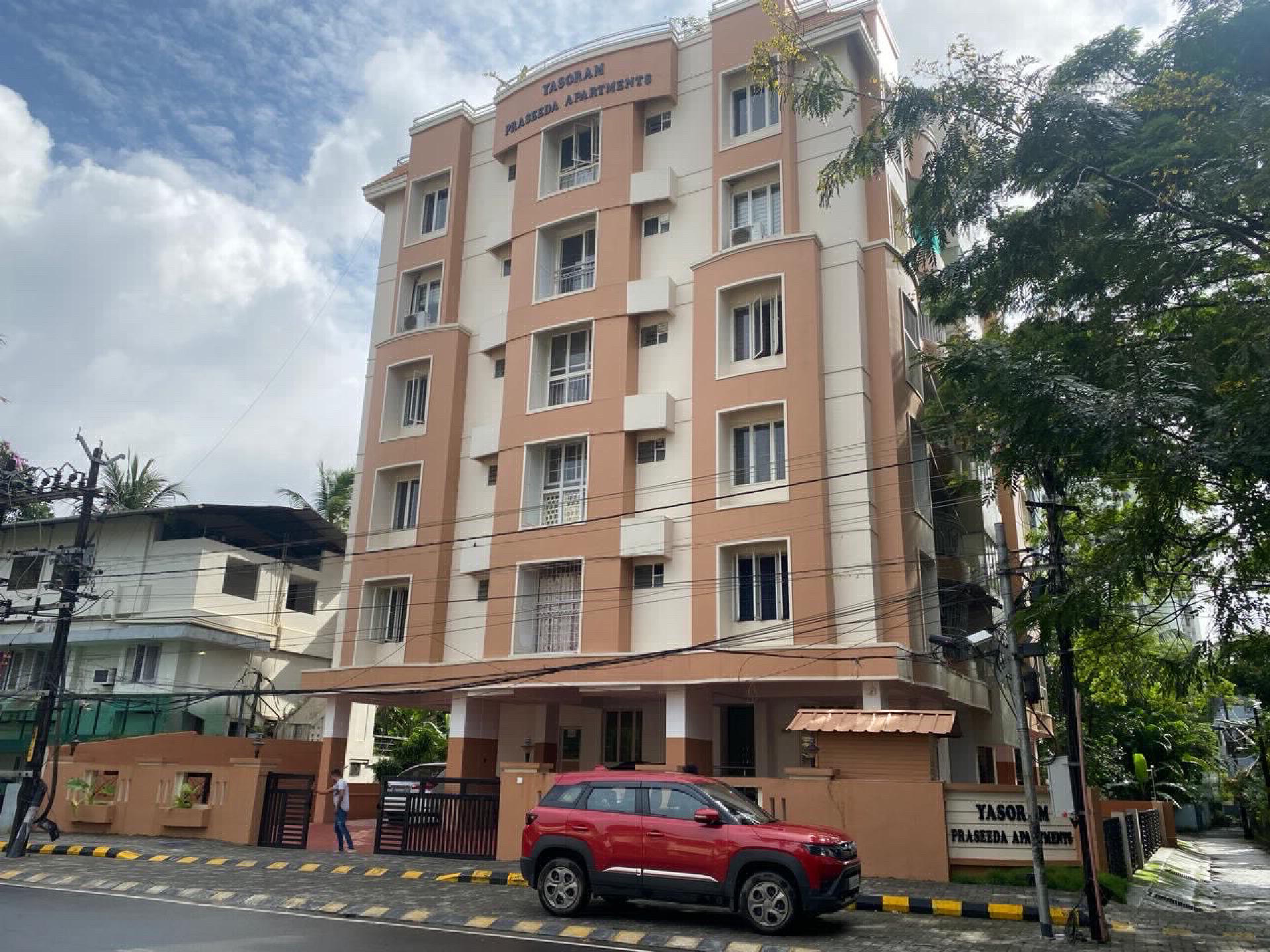 FLAT FOR SALE AT KADAVANTHRA