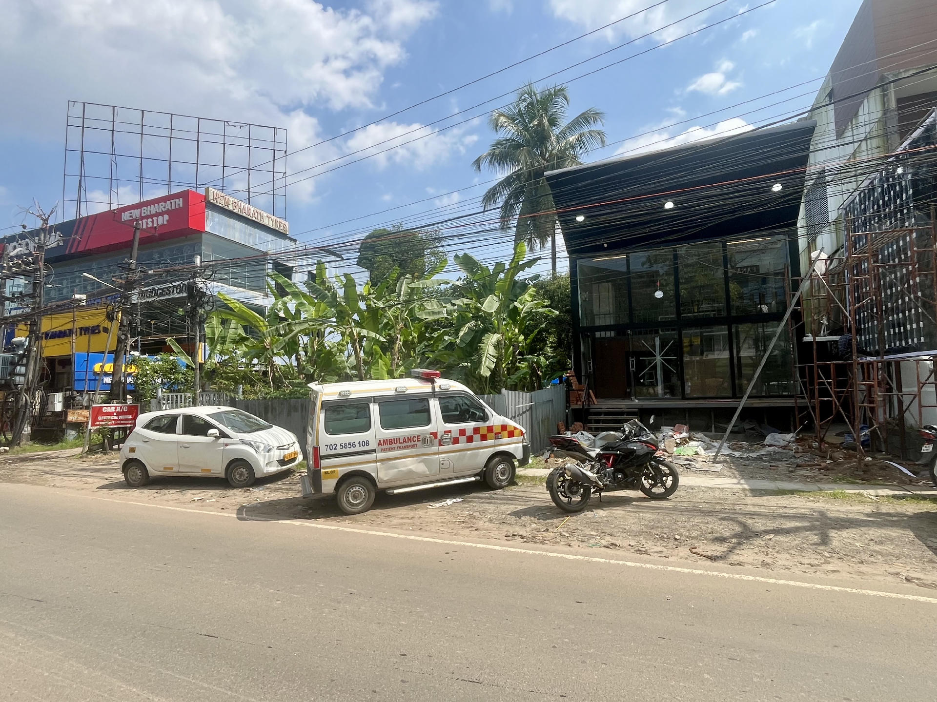 COMMERCIAL BUILDING FOR SALE AT VYTILLA HIGHWAY FRONTAGE