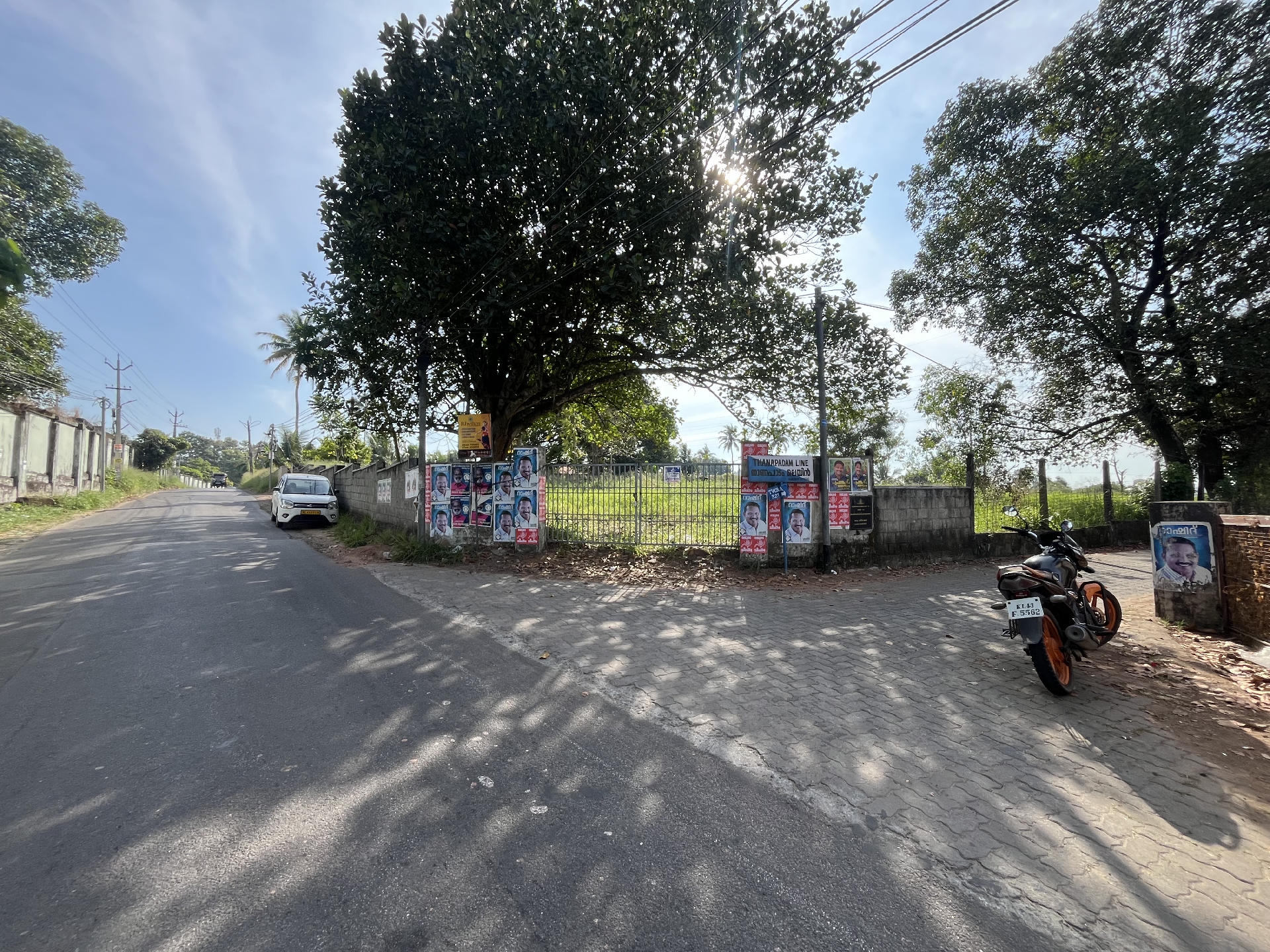 COMMERCIAL LAND FOR SALE AT KAKKANAD NEAR CAEZ