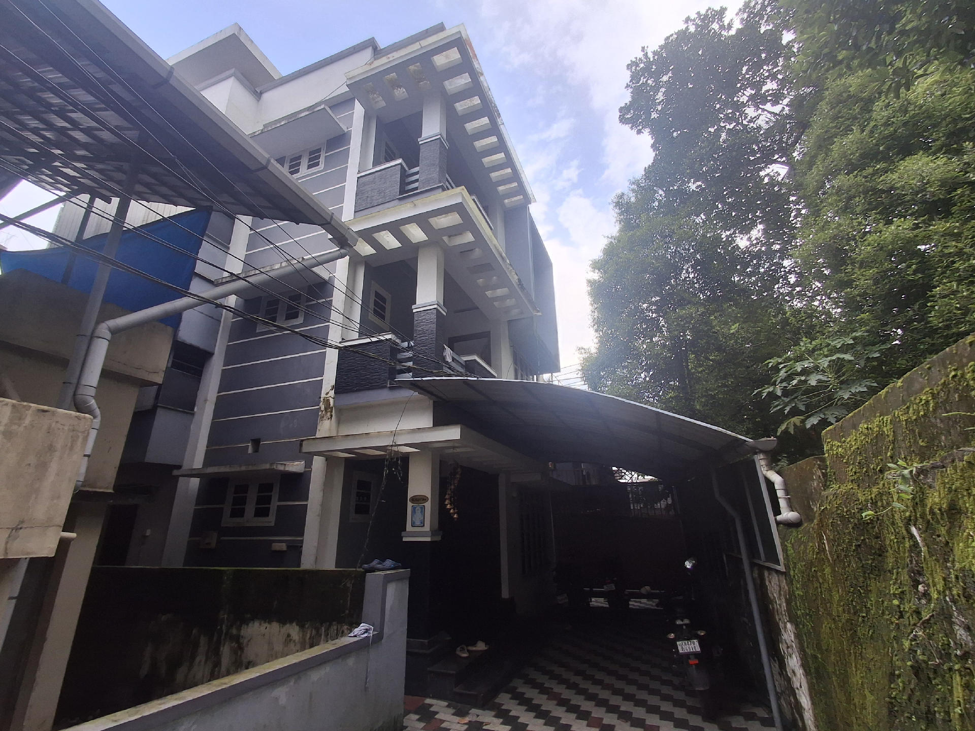 RESIDENTIAL  APARTMENT  FOR SALE AT KAKKANAD