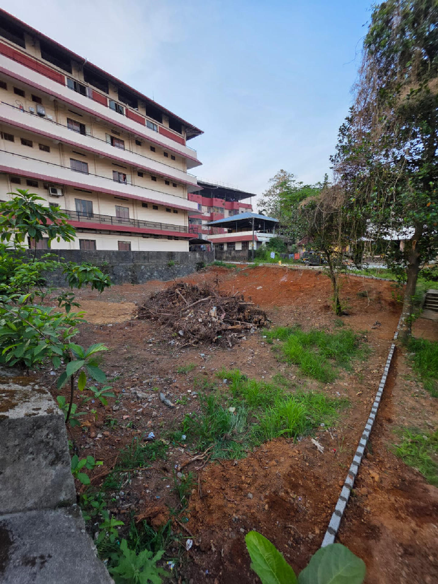 COMMERCIAL  LAND FOR SALE AT CHITTETHKARA