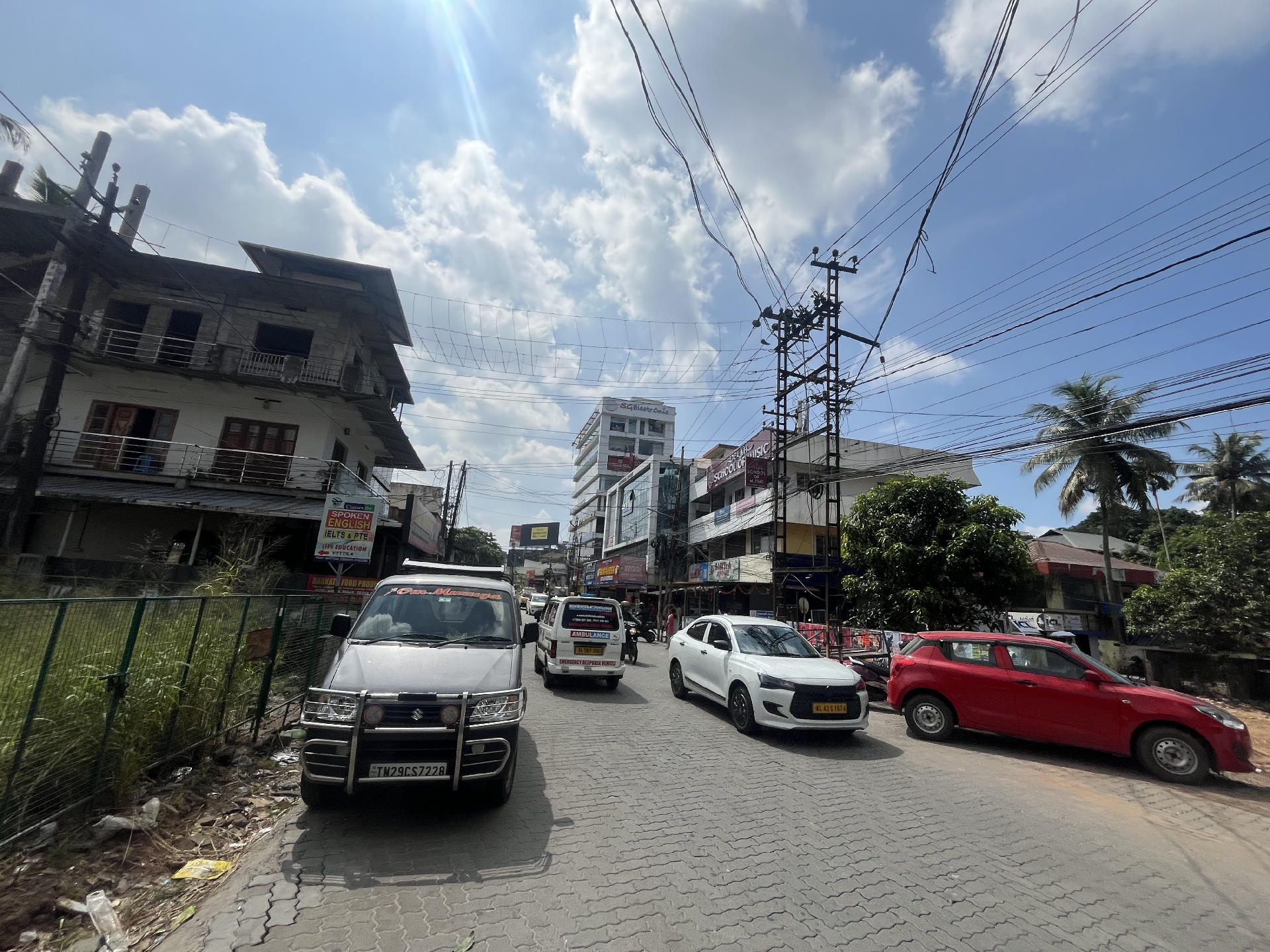 5 CENTS COMMERCIAL LAND FOR SALE AT VYTILLA JUNCTION