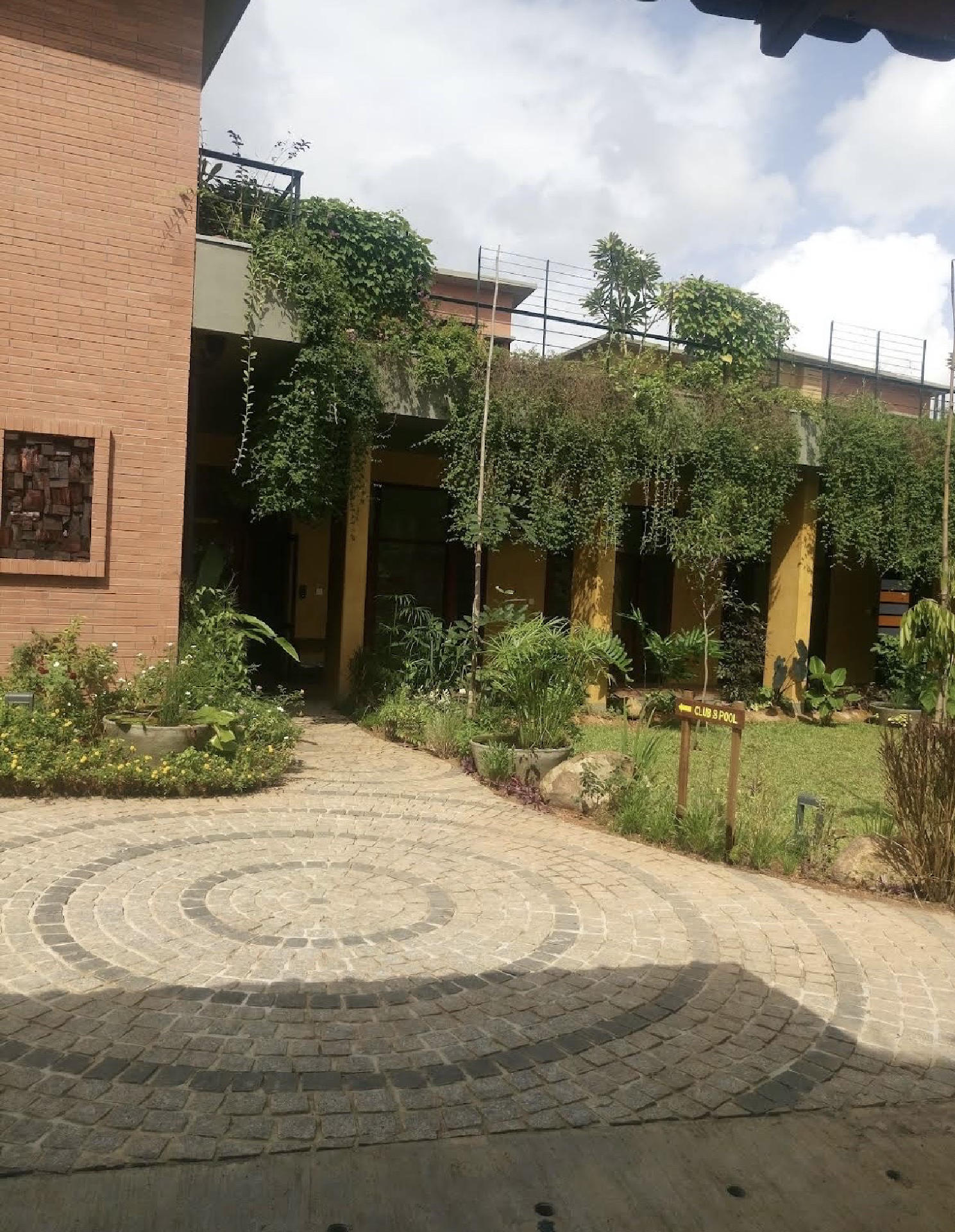 PREMIUM VILLA FOR SALE AT KAKKANAD CSEZ