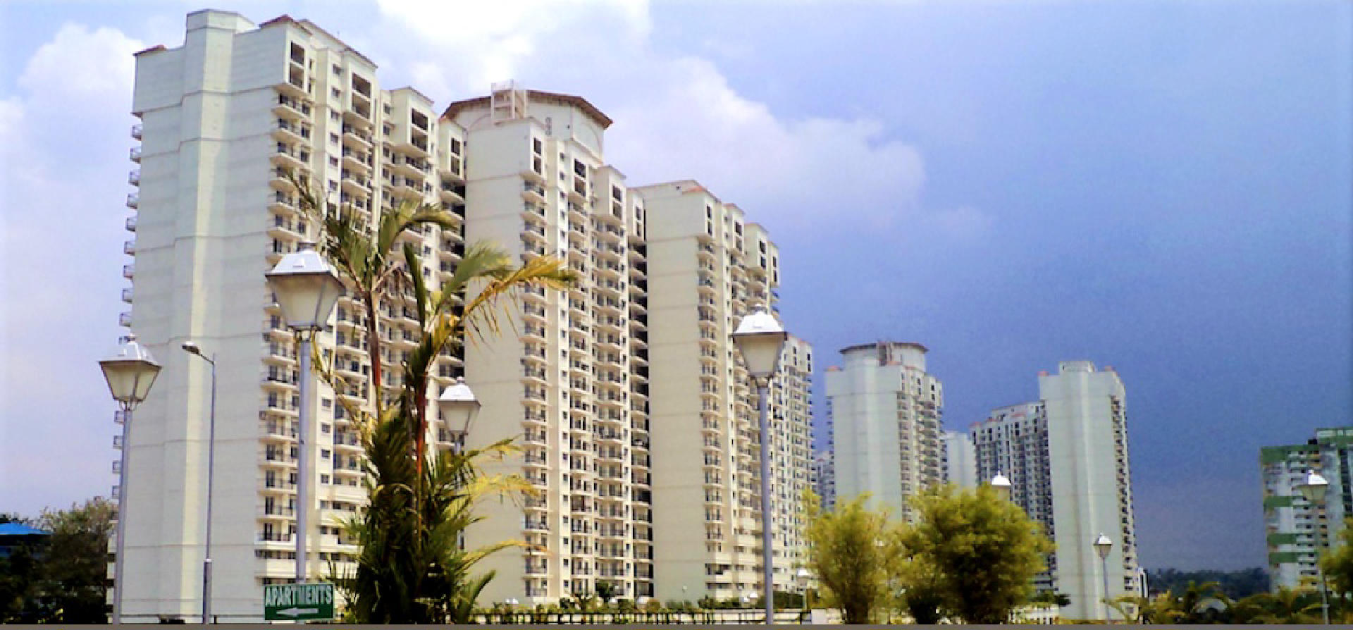 LUXURY FLAT FOR SALE AT KAKKANAD