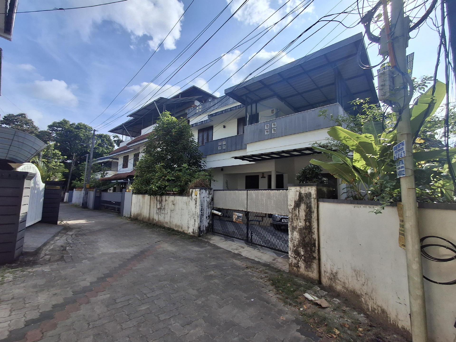 INDEPENDENT HOUSE FOR SALE AT CHAKKARAPARAMBU