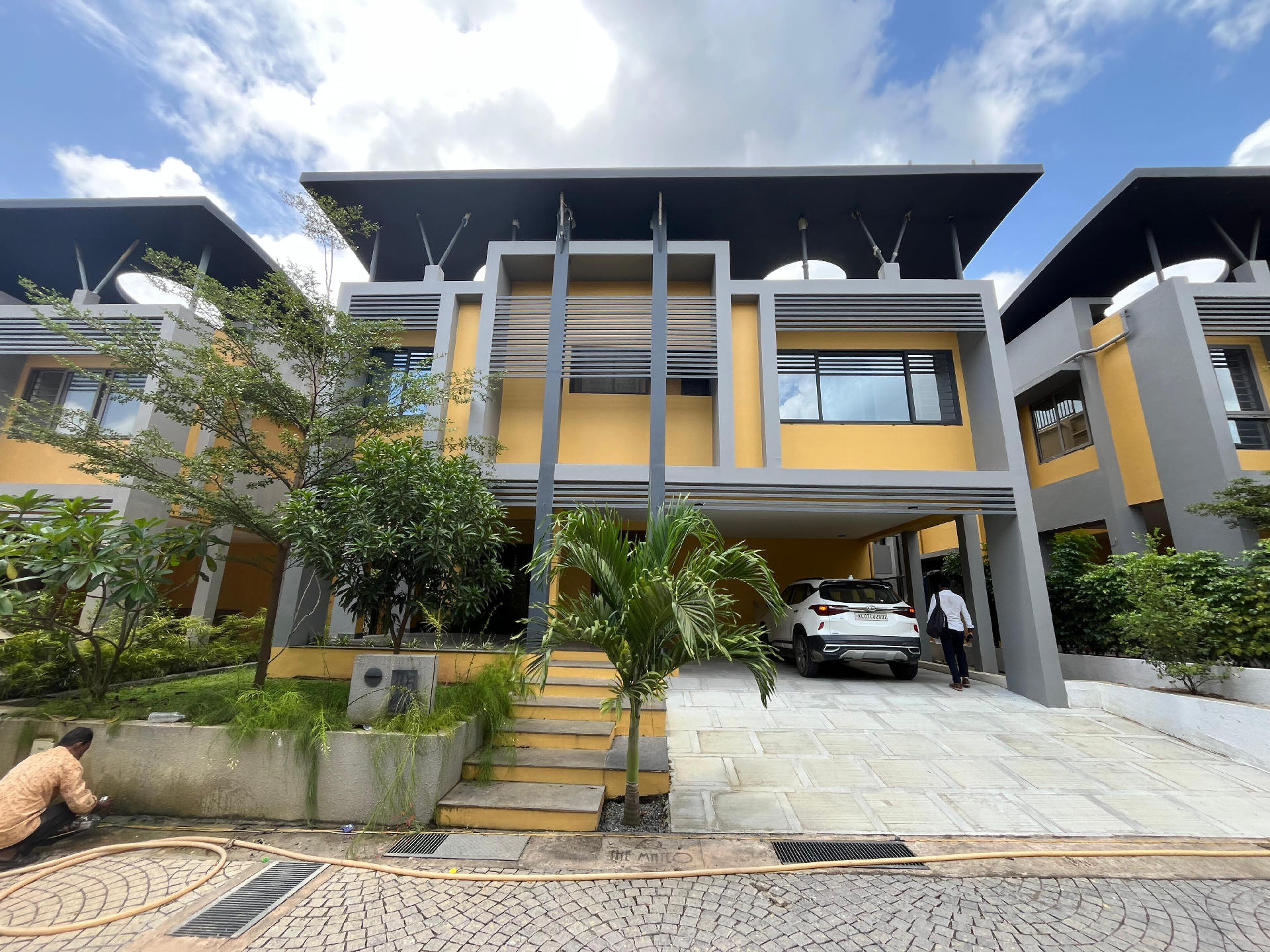 INDEPENDENT  HOUSE  FOR SALE AT KAKKANAD