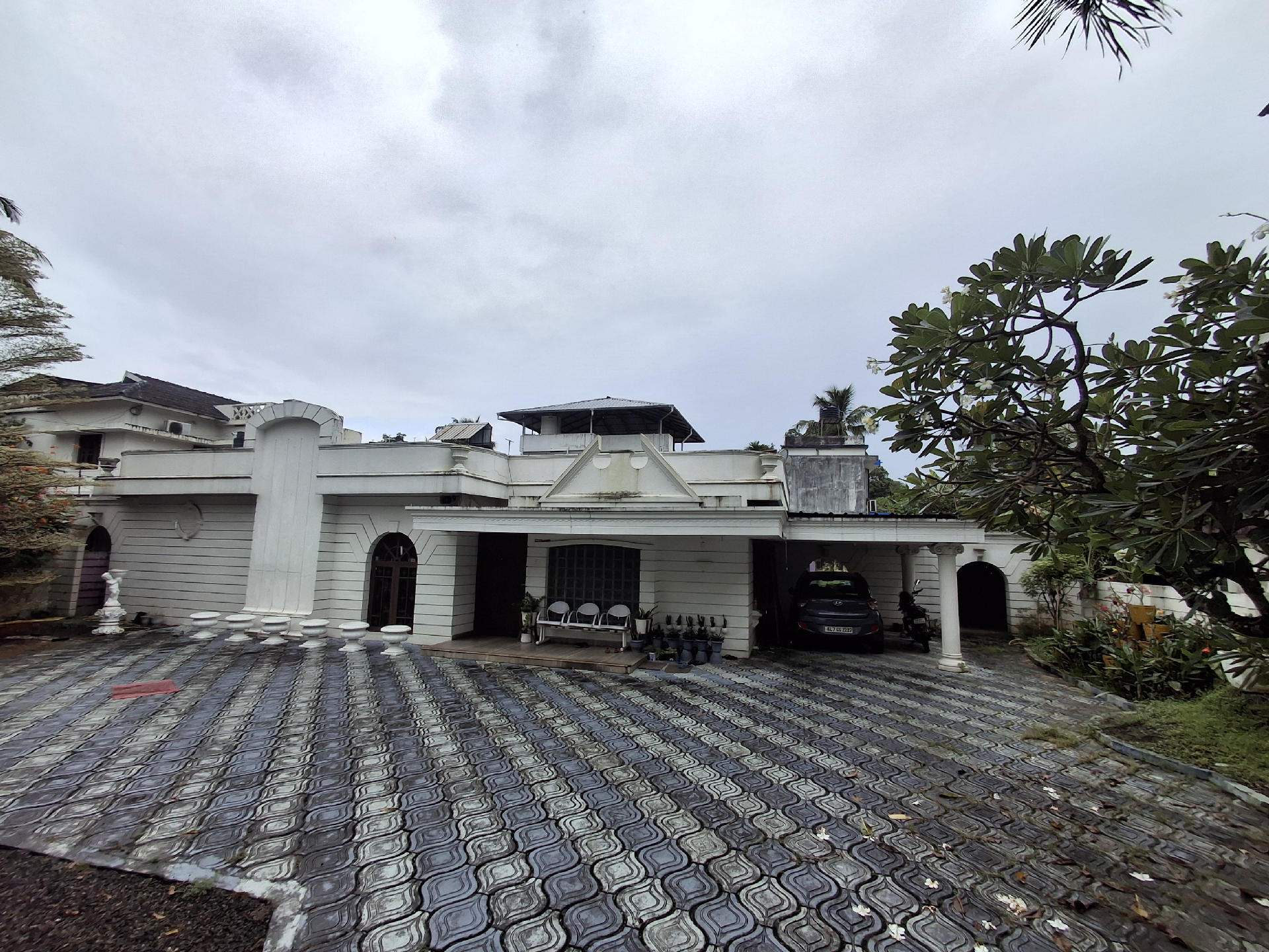 INDEPENDENT HOUSE FOR SALE AT PALARIVATTOM NEAR STADIUM