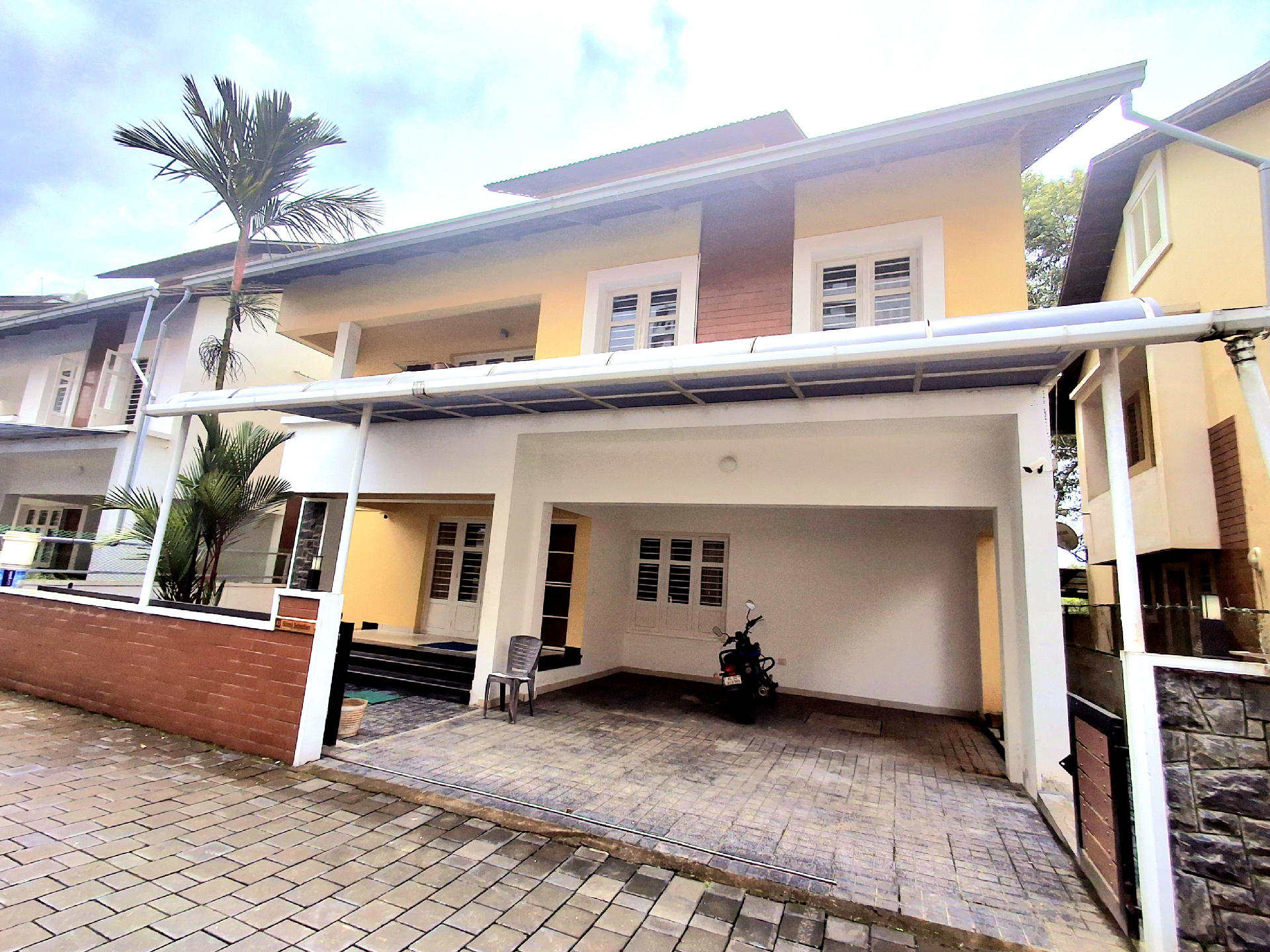 GATED VILLA FOR SALE AT EDACHIRA NEAR MARTHOMA SCHOOL