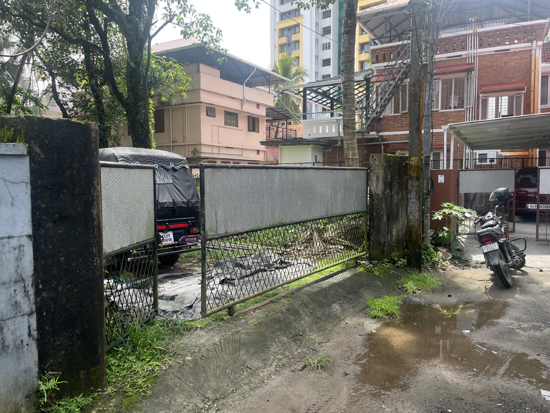 10 CENTS RESIDENTIAL LAND FOR SALE AT VENNALA