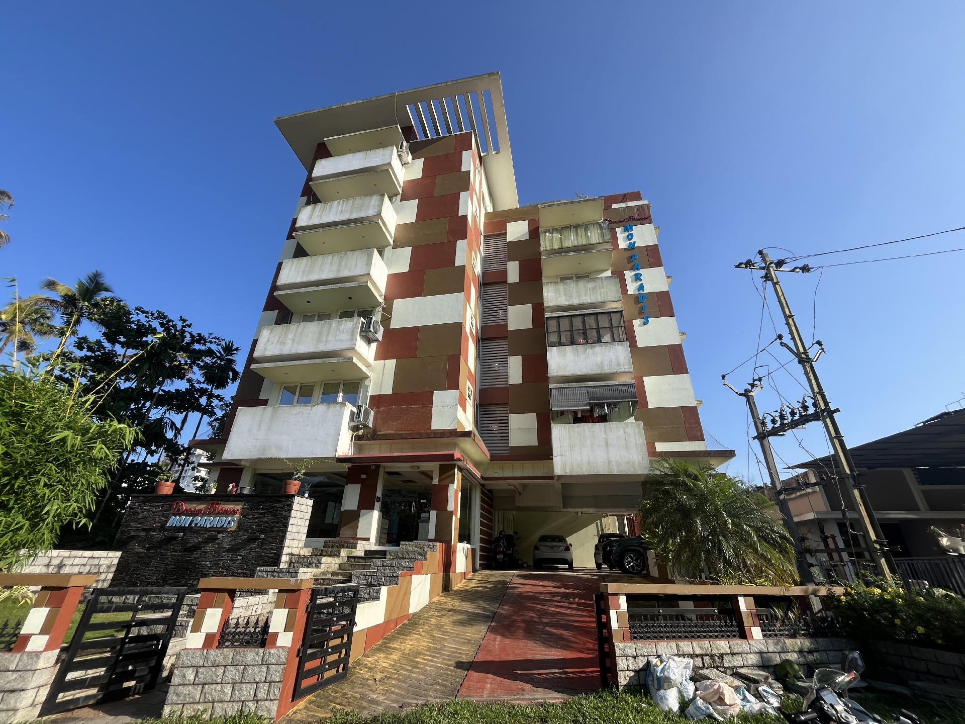 FLAT FOR SALE AT KAKKANAD CUSAT