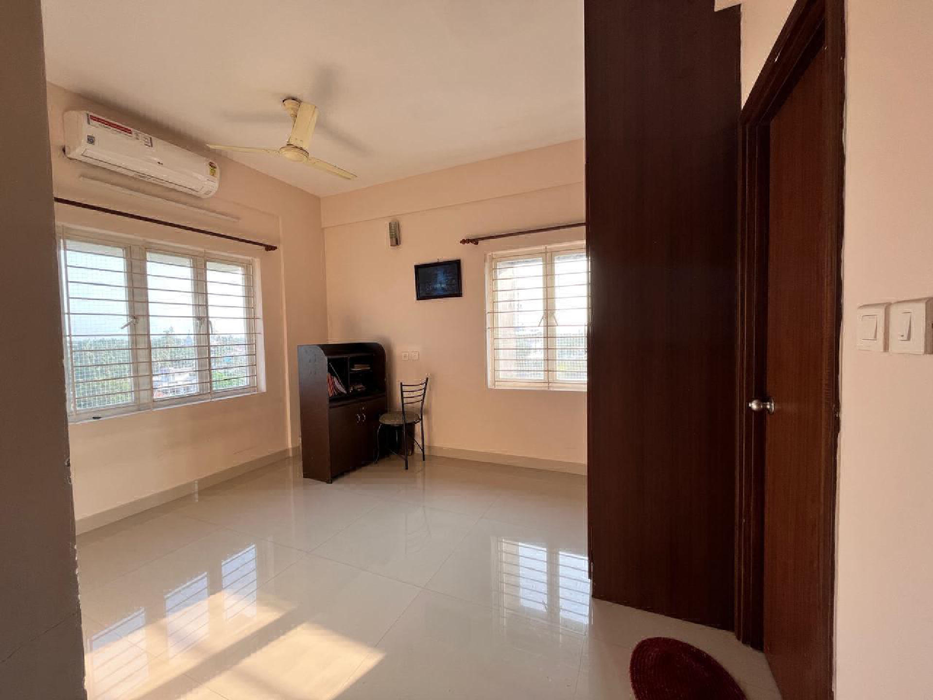 1450 sqft 3 bhk flat for sale at  Thoppumpady.