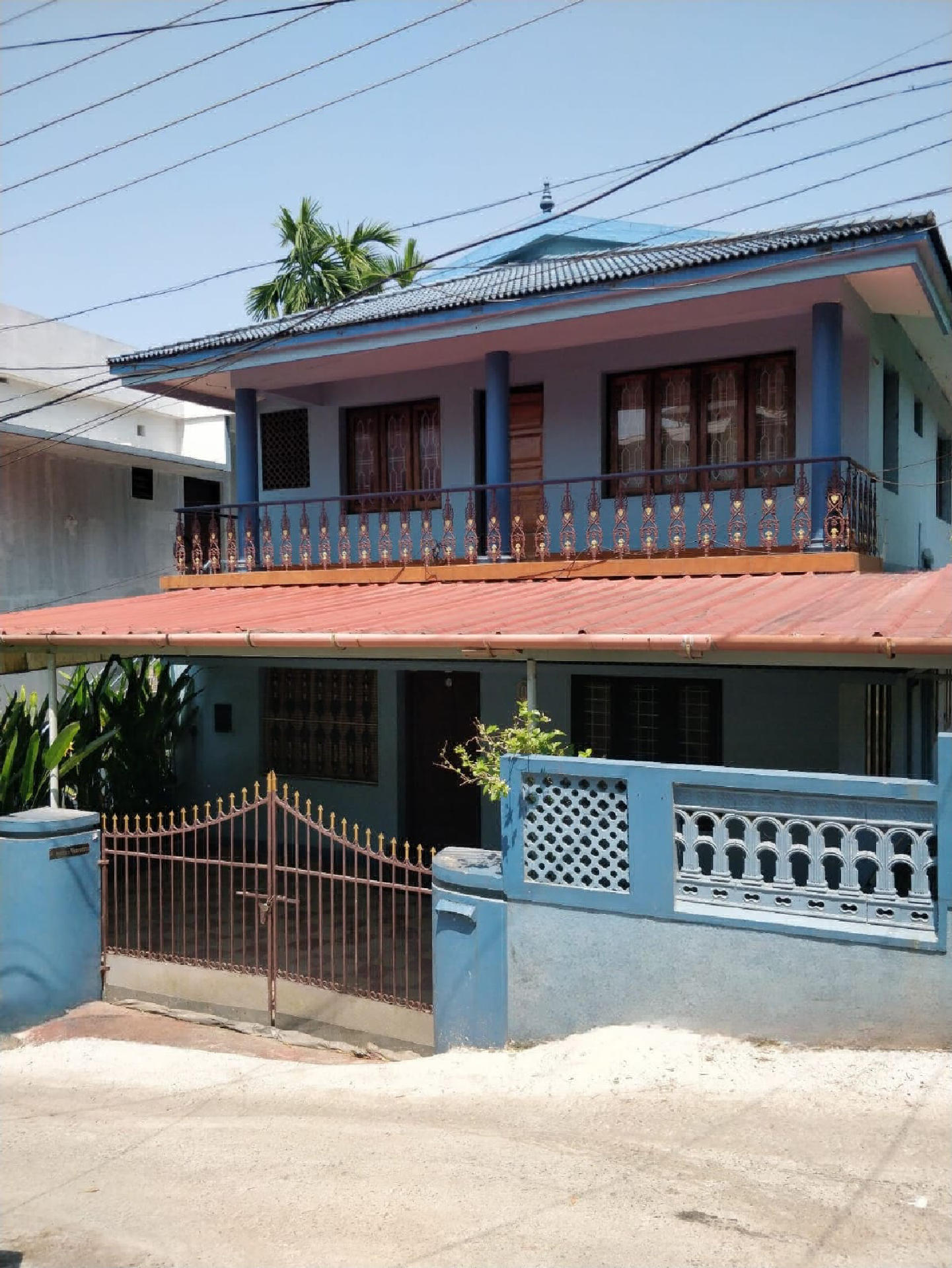 6.5 cents land 1400sqft, 4bhk House for sale at Thrikkakkara