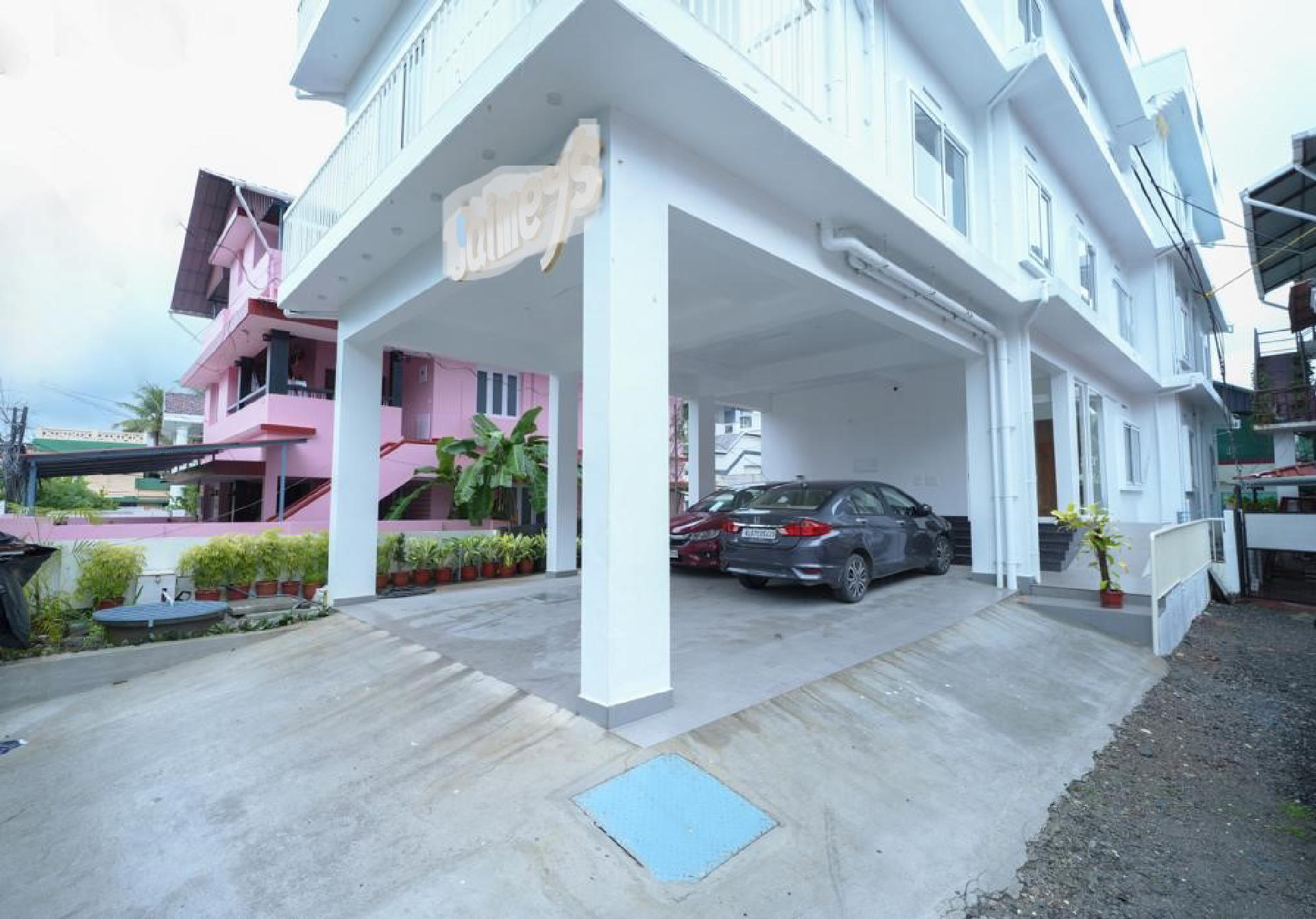 7cent Plot with 5500sqt, Appartment for sale at Kaloor, 5 apartments