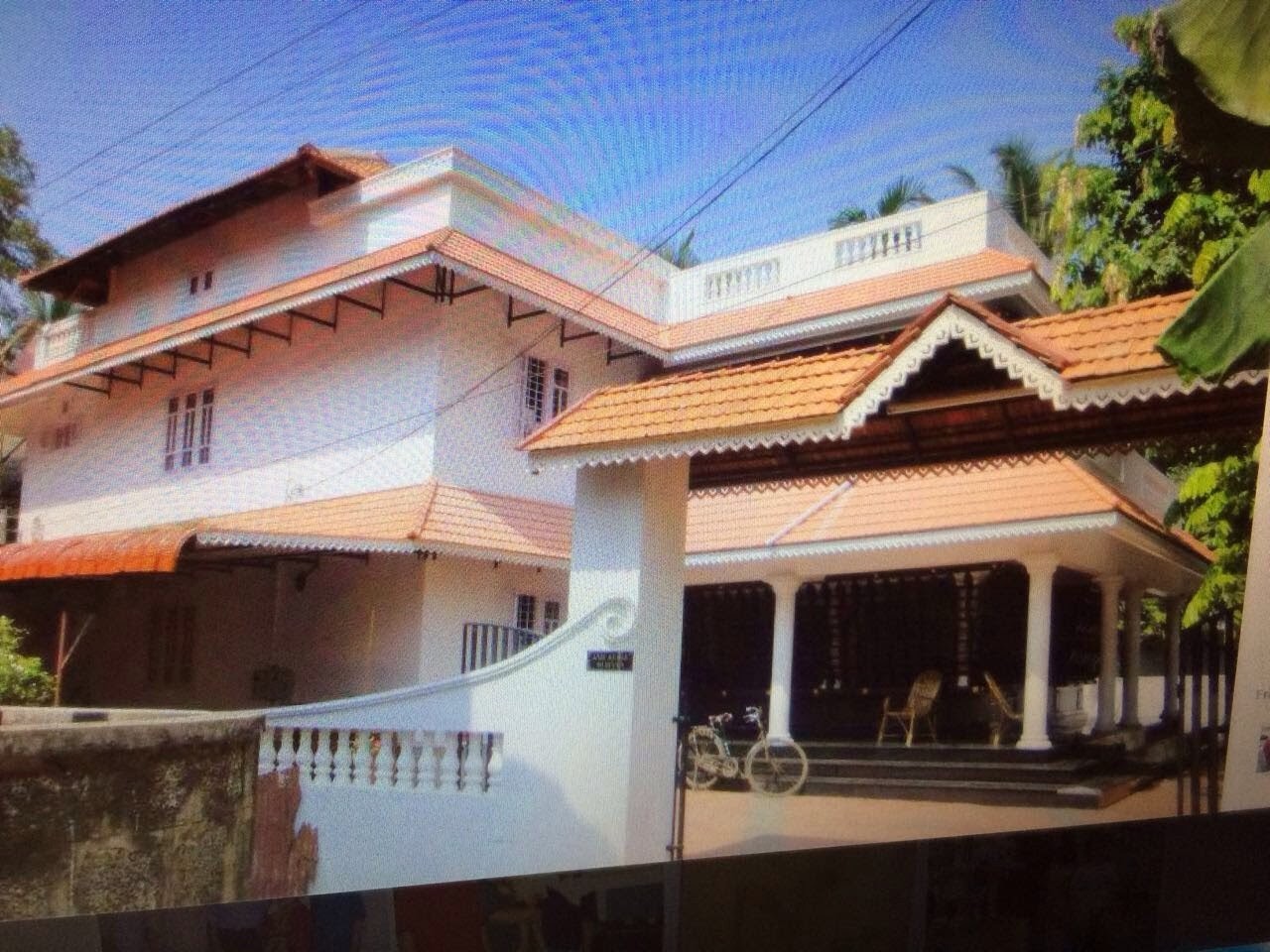 21 cents land with 6000 plus sq feet 4BHK  house at Thripunithura.