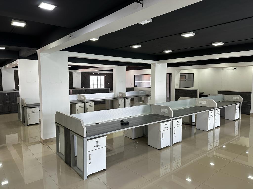 3400 sqft fully furnished commercial space rent at Kakkanad.