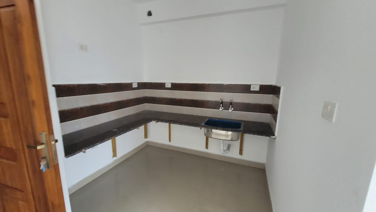 542 sqft 1BHK new flat for sale at Thripunithura.