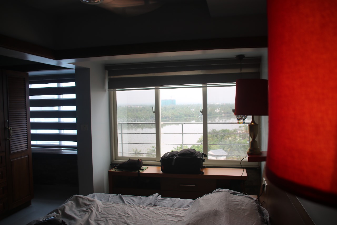 2100 sqft 3BHK(2 attach 1 common)  waterfront flat for sale at Thevara.