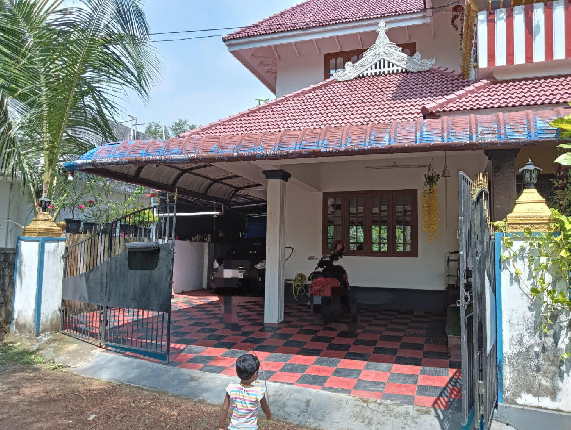 : 6 cents plot with 2000sqft 3 Bed 4Bath house for sale at puthiyakav.