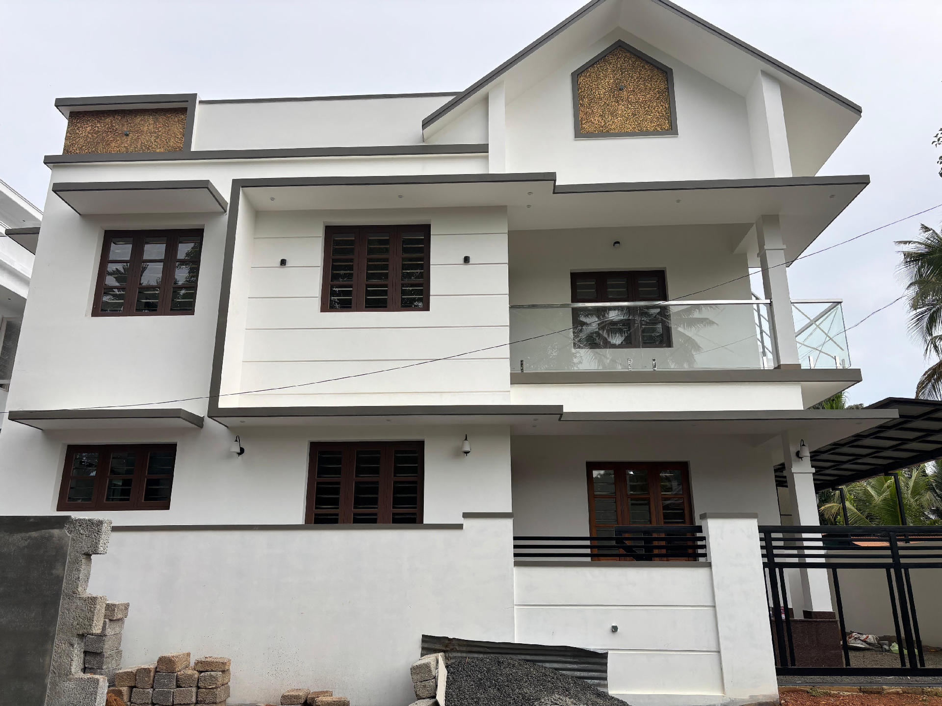 3 cents of plot with 1550 sqft 3 bhk new house for sale at Maradu.