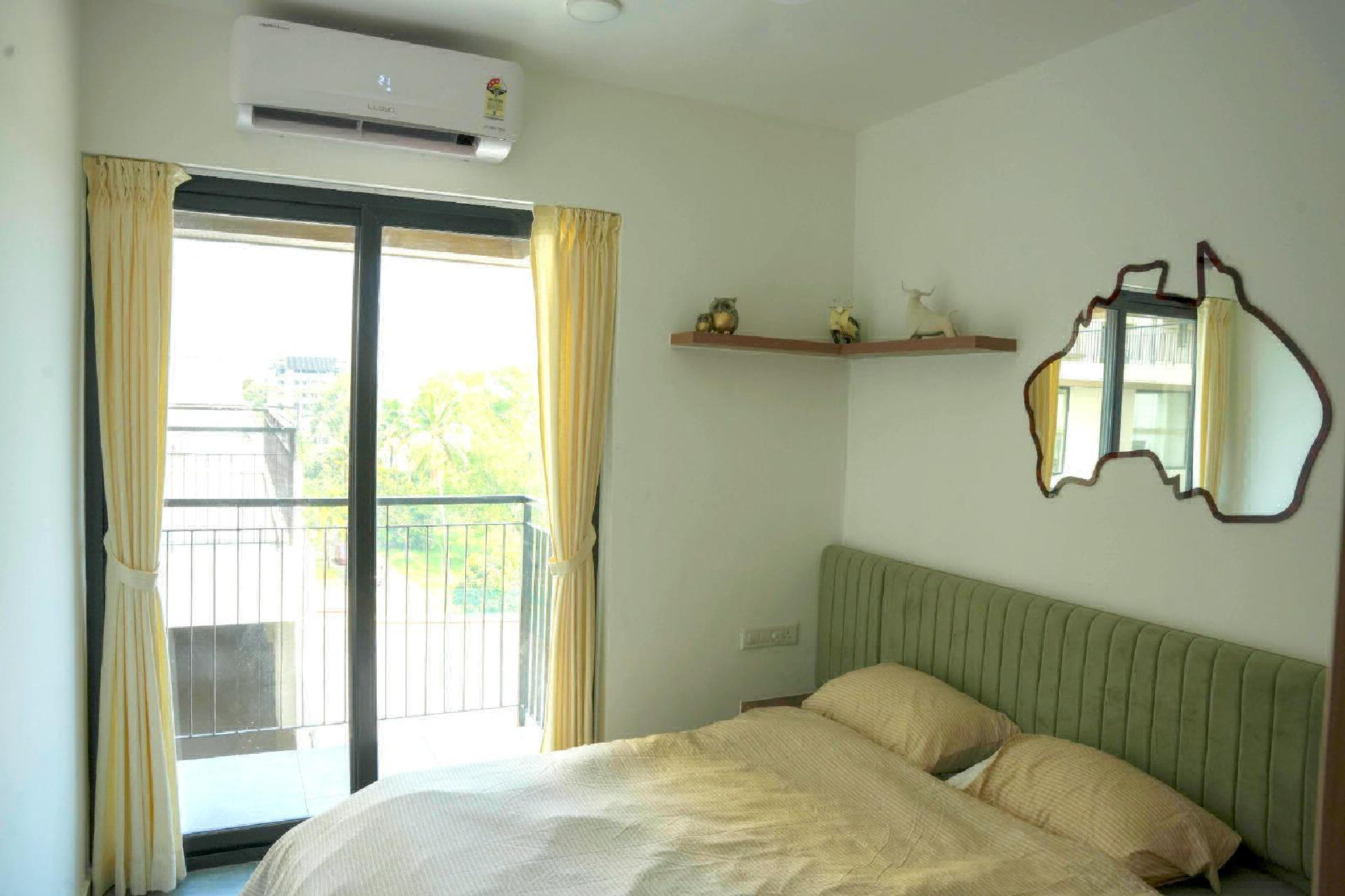 850sqft,2BHK Full furnished Premium Luxury Brand new flat for sale at Vytilla