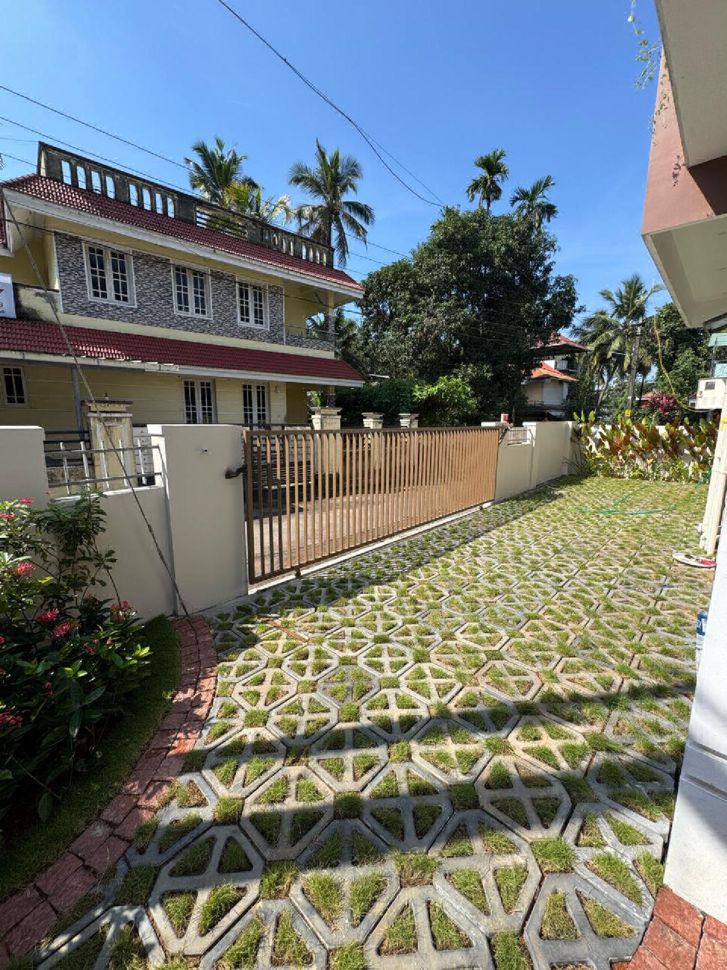 5 cent plot with 2300 sqft semi furnished 4 bhk New   villa for  sale at Puthiyakavu.