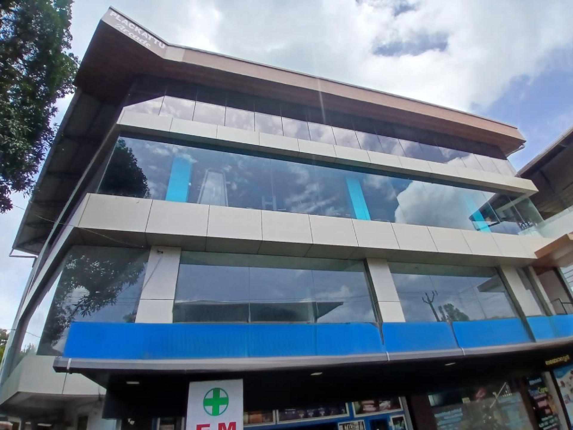 3000 sqft and 1500 sqft commercial space for rent at Thiruvankulam.