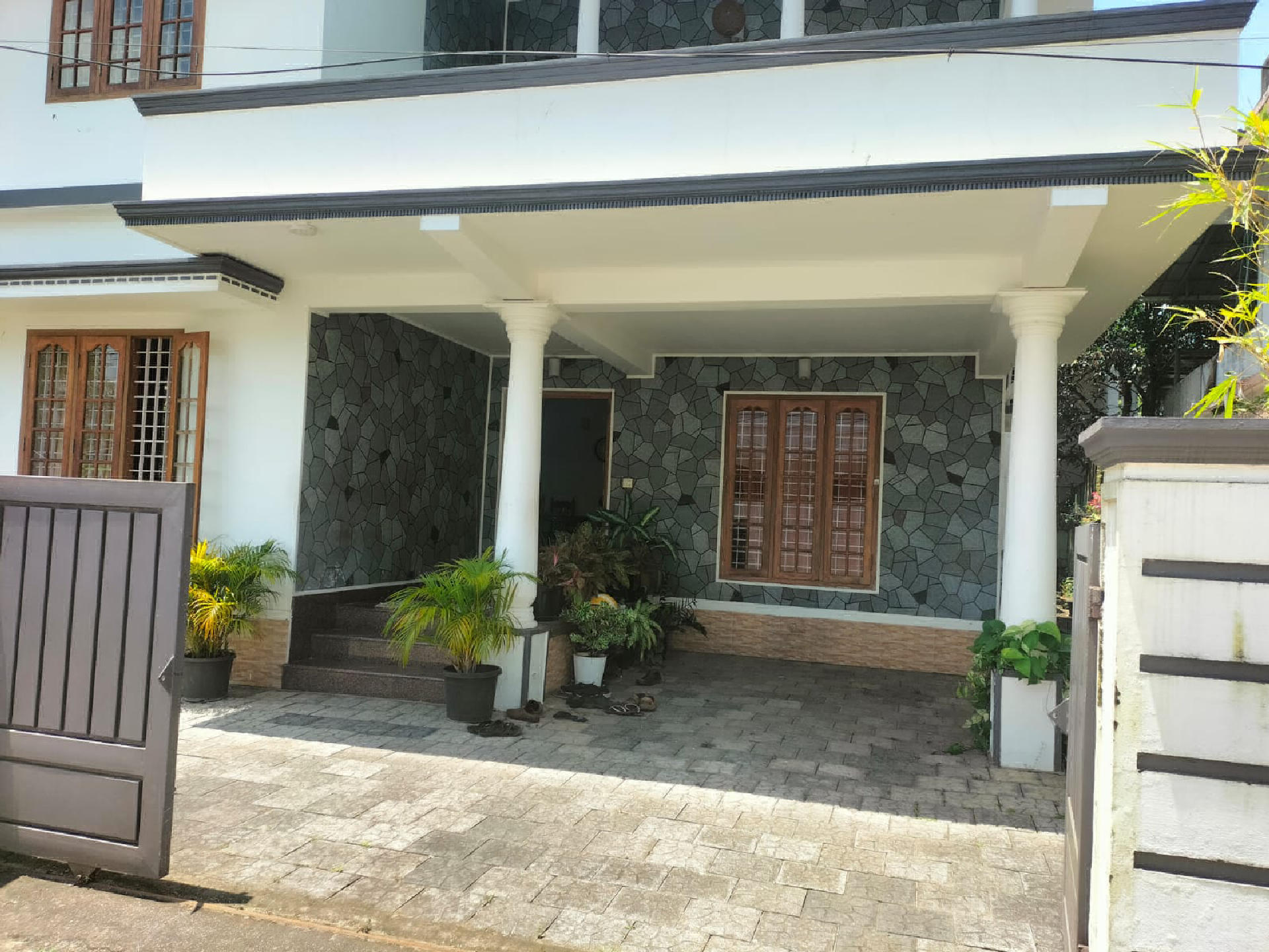 5 cent plot with 2200sqft 4BHK house sale at Kanadikad.