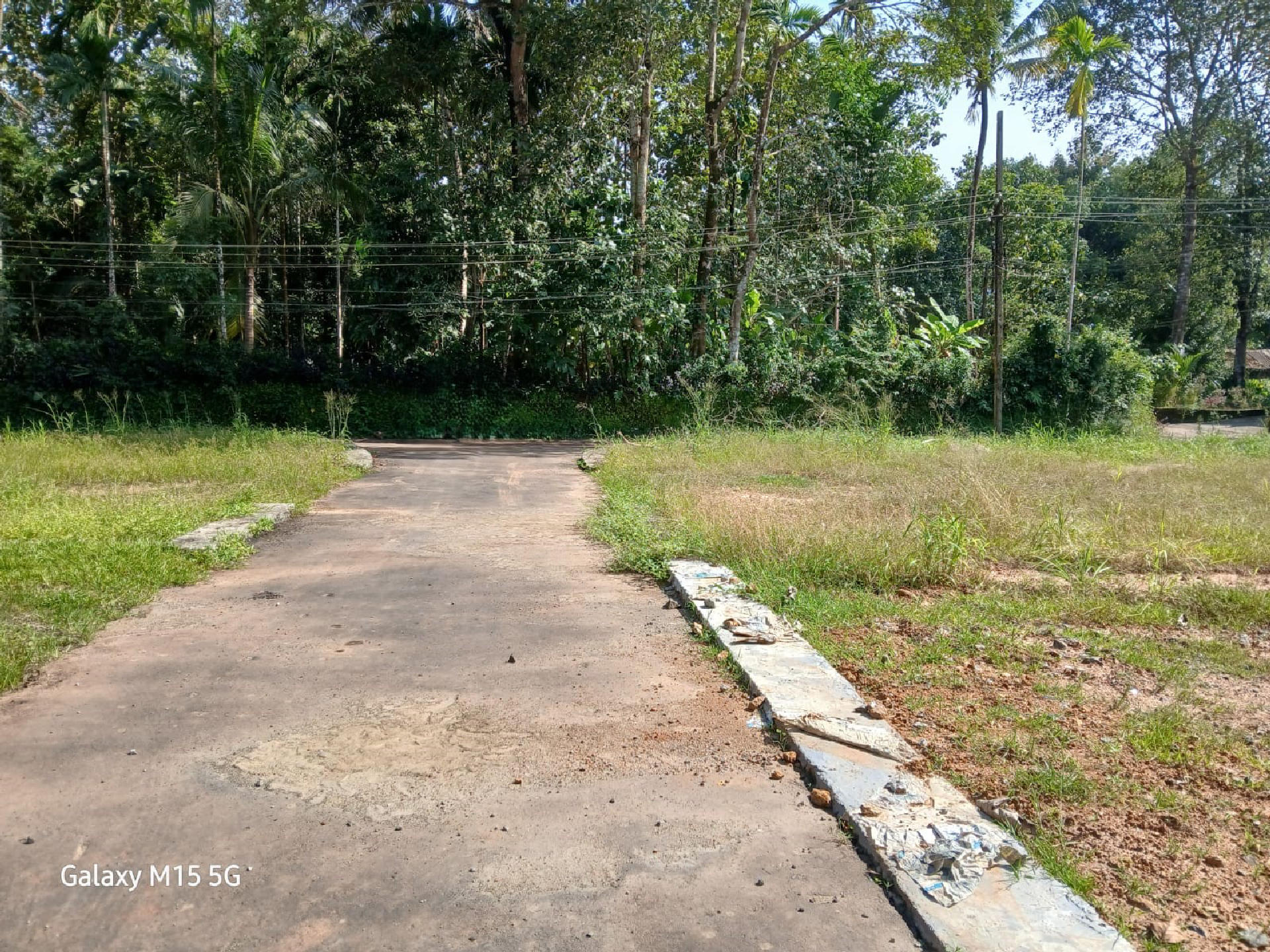 8.5 cents of residential plot for sale at  Perumpilly, Mulanthuruthy.