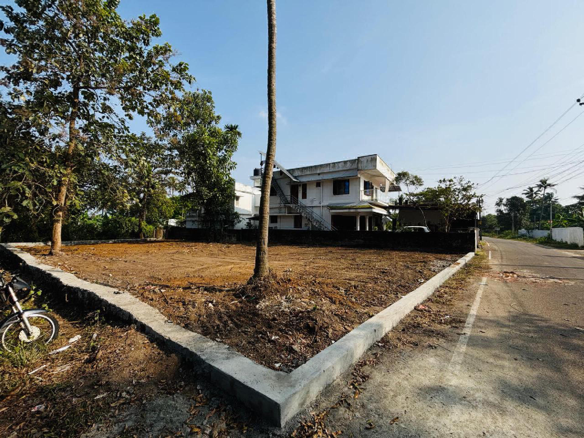 11.90 cents residential land for sale at Thuthiyoor.