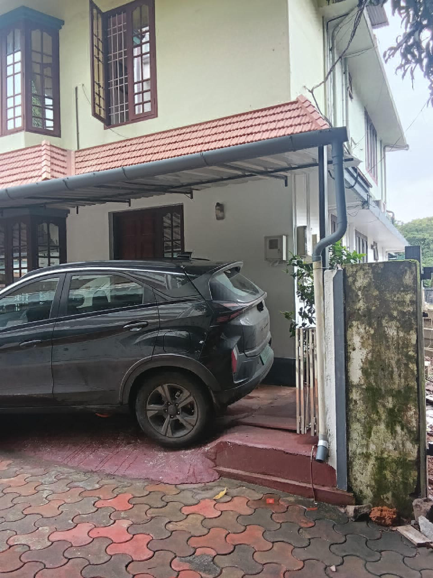 3cent Plot with 1650sqft 3 bhk house For sale at Edappally