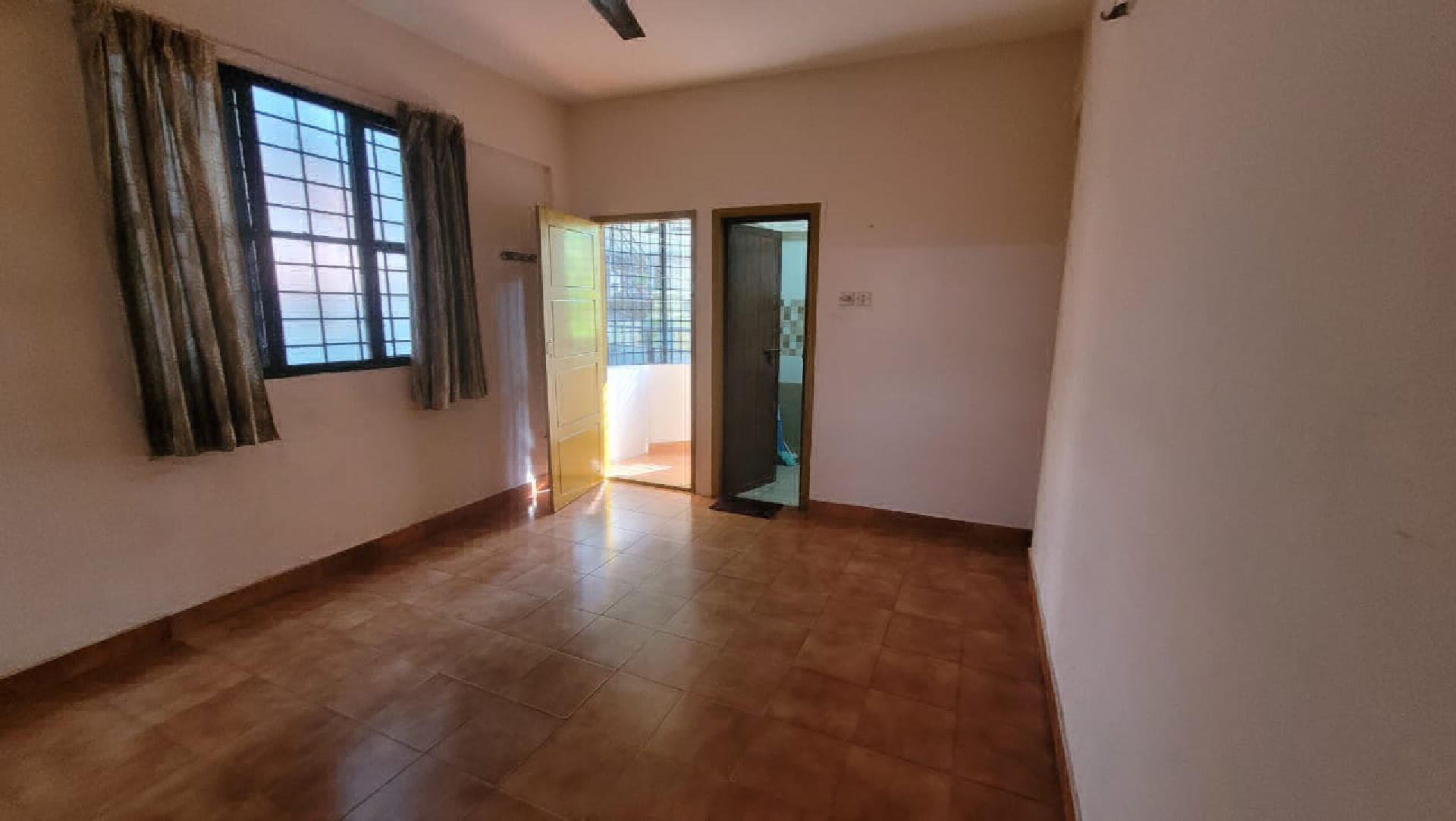 650sqft  2+1 BHK(study room) flat for sale at near Poornathrayeesha temple,Thripunithura.