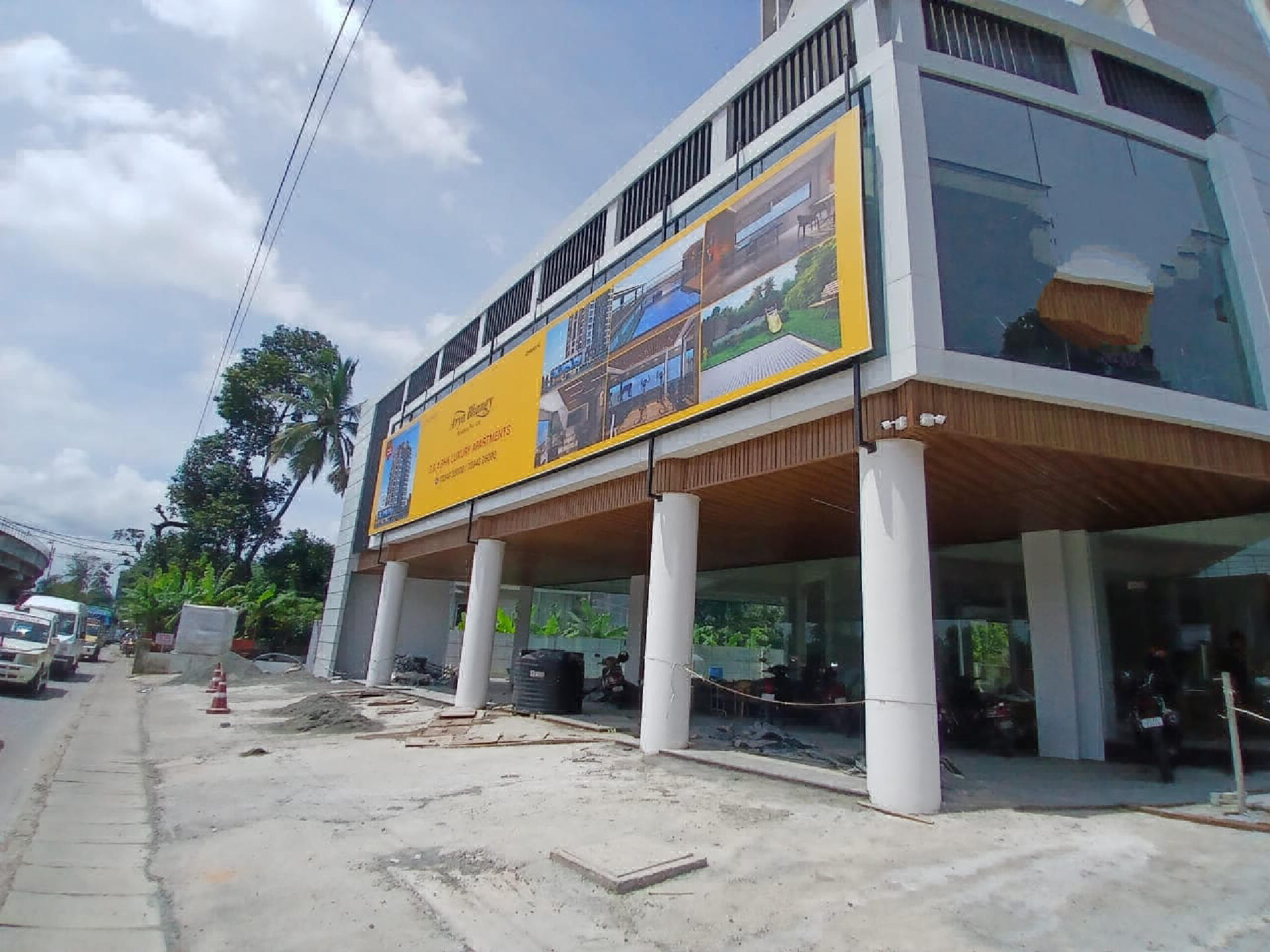 10000 sqft office space for rent at Tripunithura.