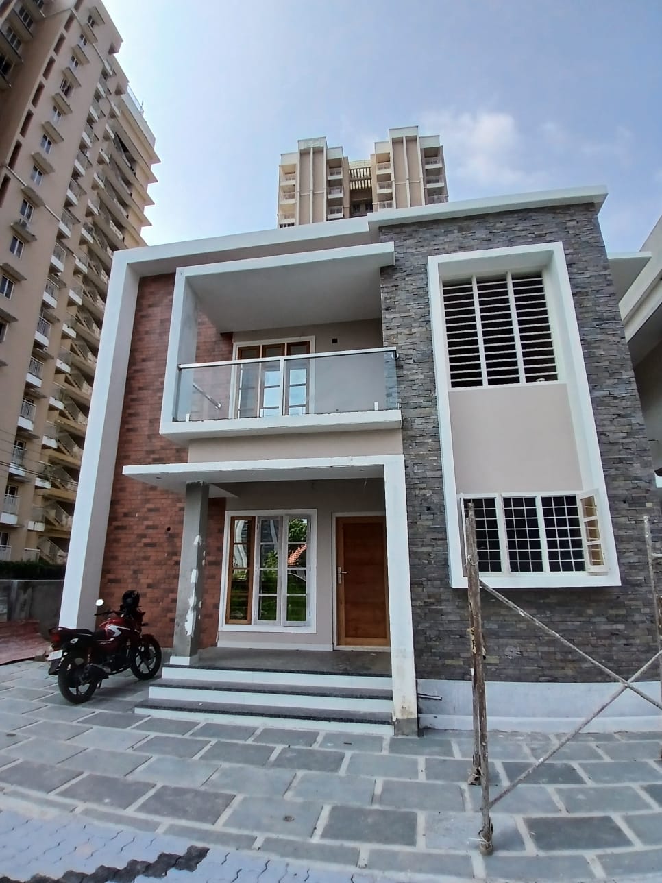 Independent House for sale at Edachira