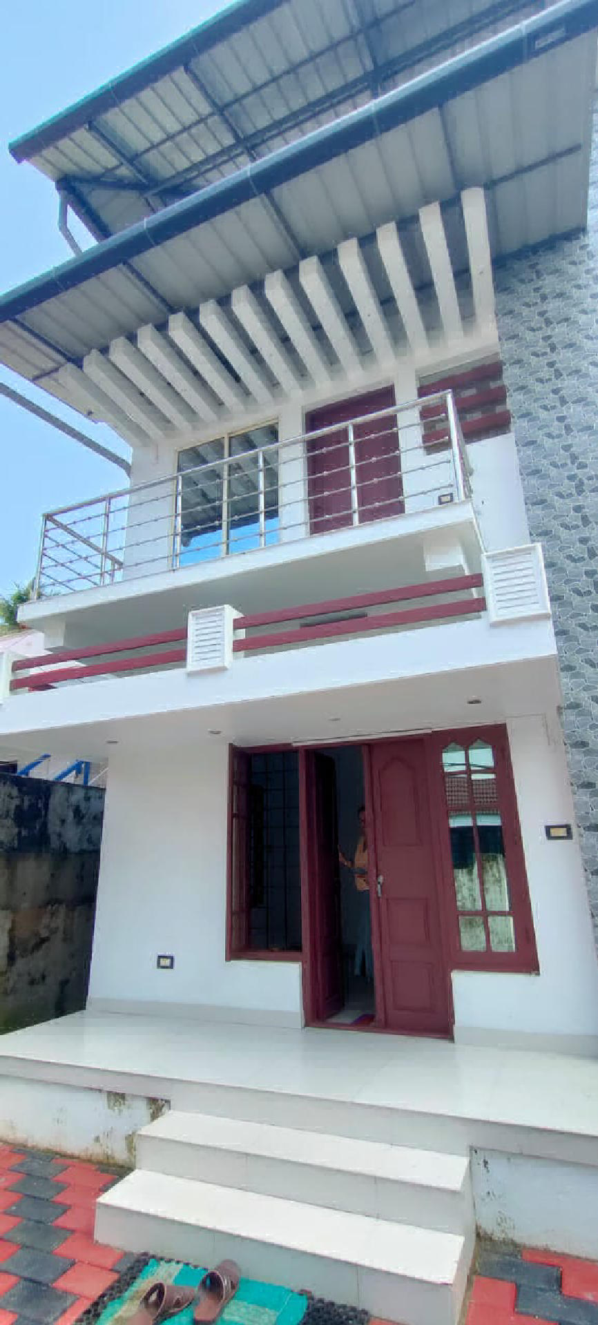 2.5 cents plot with 1200 sqft 3 bhk house for sale at Fort kochi .
