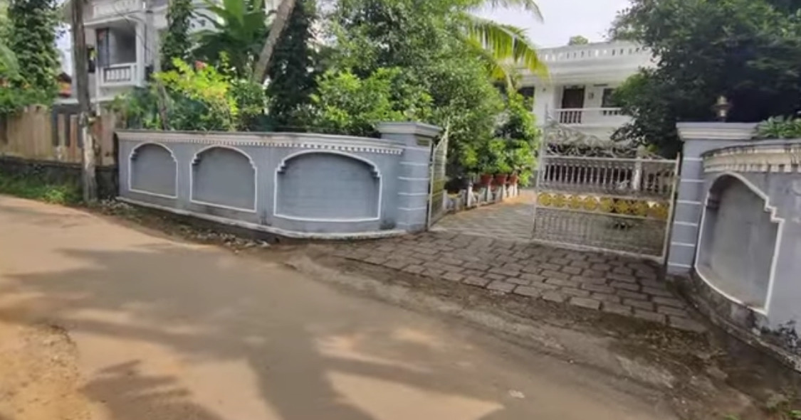 Independent House for sale at Kuttipuzha, Varappuzha