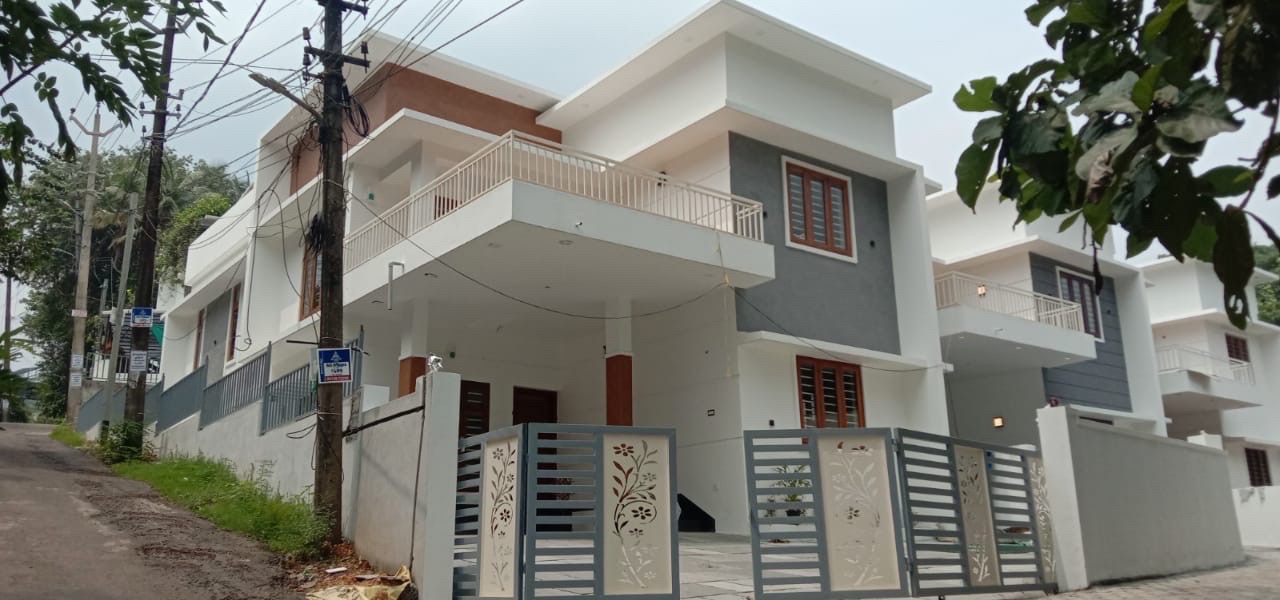 Independent House for sale at Chitethukkara, Vazhakkala