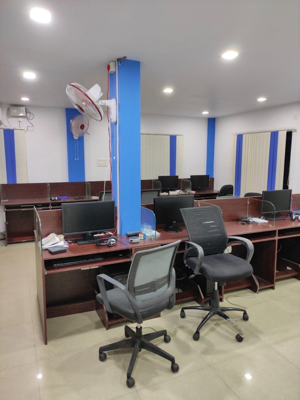 fully furnished office space for rent at kakkanad