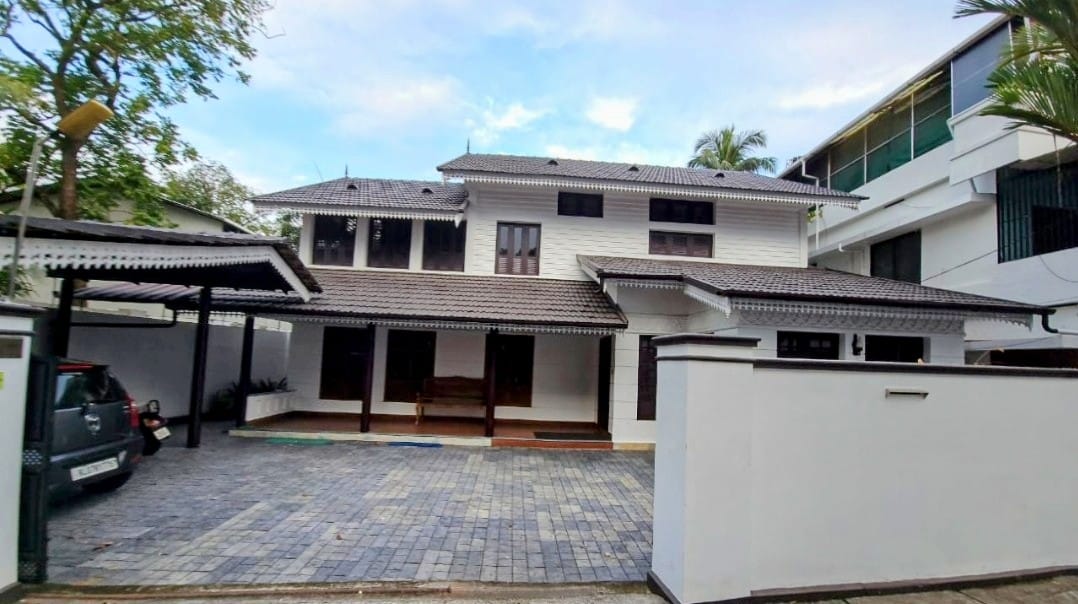 commercial house for rent at Palarivattom Ernakulam