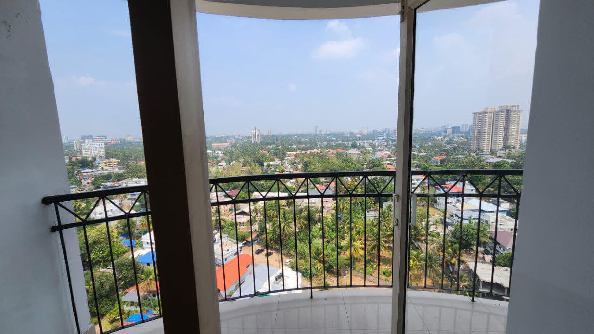 Flat for Sale at oberon mall