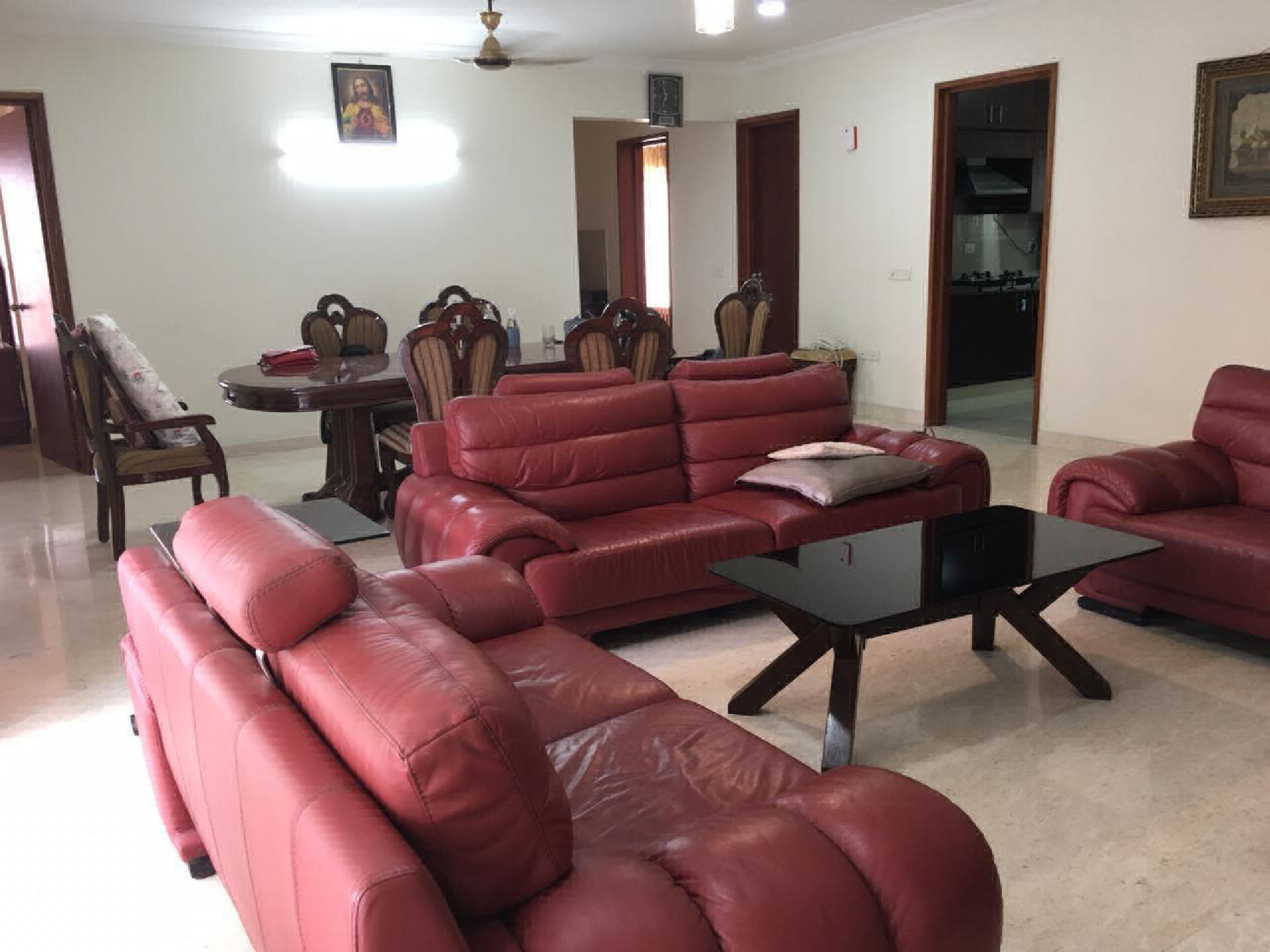3 BHK FULLY FURNISHED FLAT FOR SALE AT MARINEDRIVE