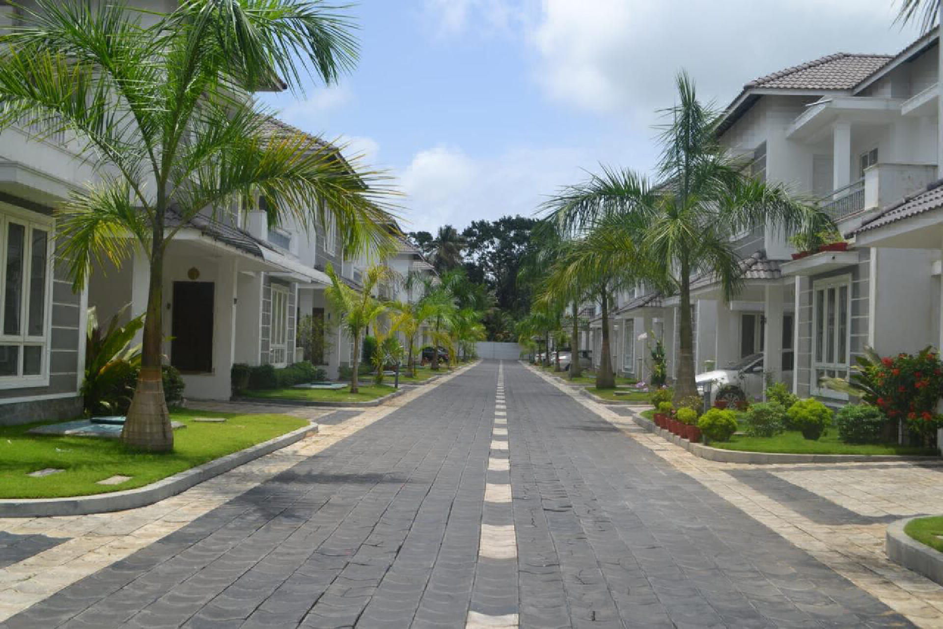 Fully furnished Gated villa for Sale in Panangad